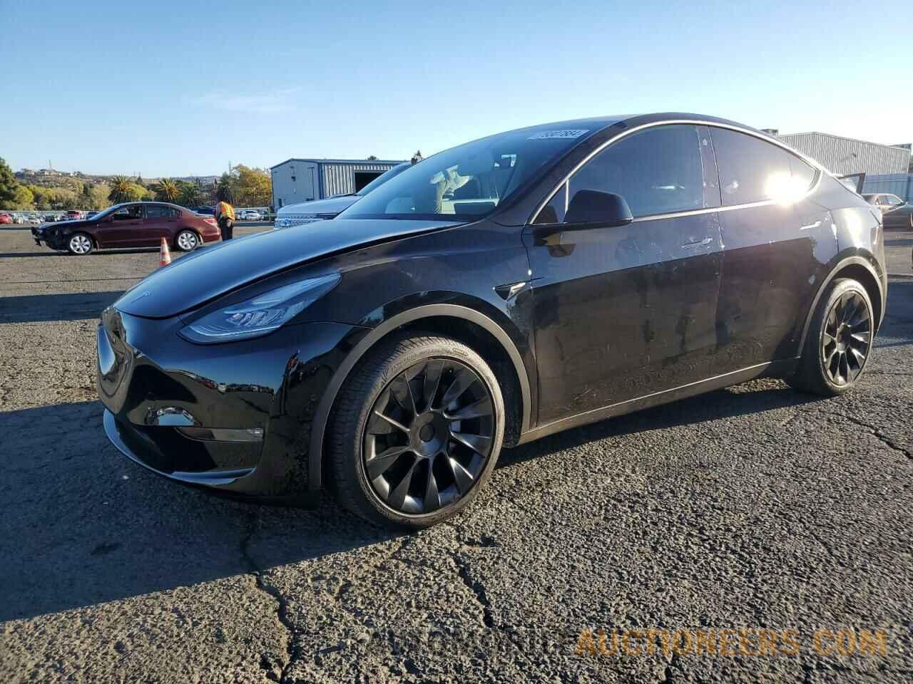 5YJYGDEE0MF256611 TESLA MODEL Y 2021