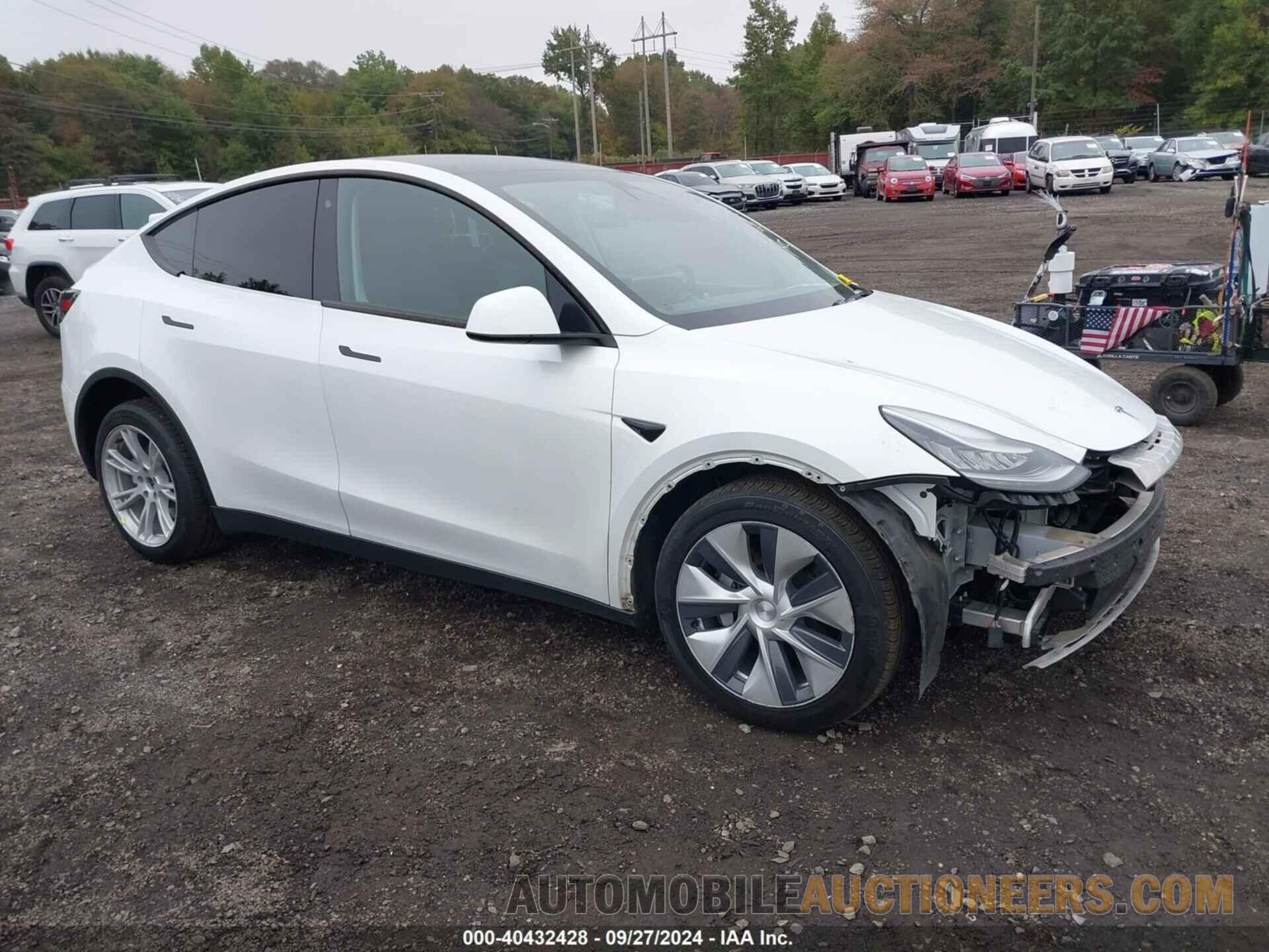 5YJYGDEE1LF006132 TESLA MODEL Y 2020