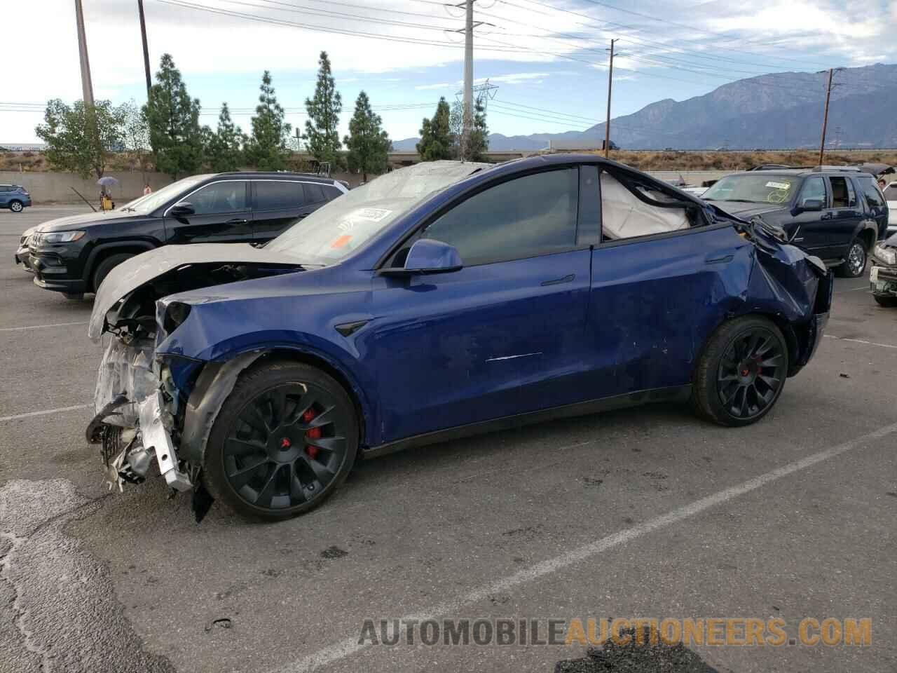 5YJYGDEE1LF011038 TESLA MODEL Y 2020