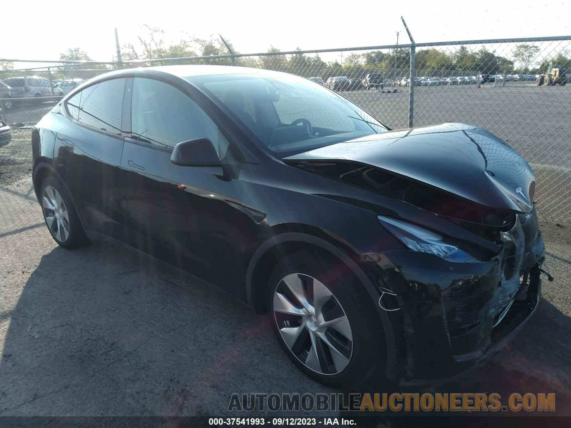 5YJYGDEE1LF016238 TESLA MODEL Y 2020