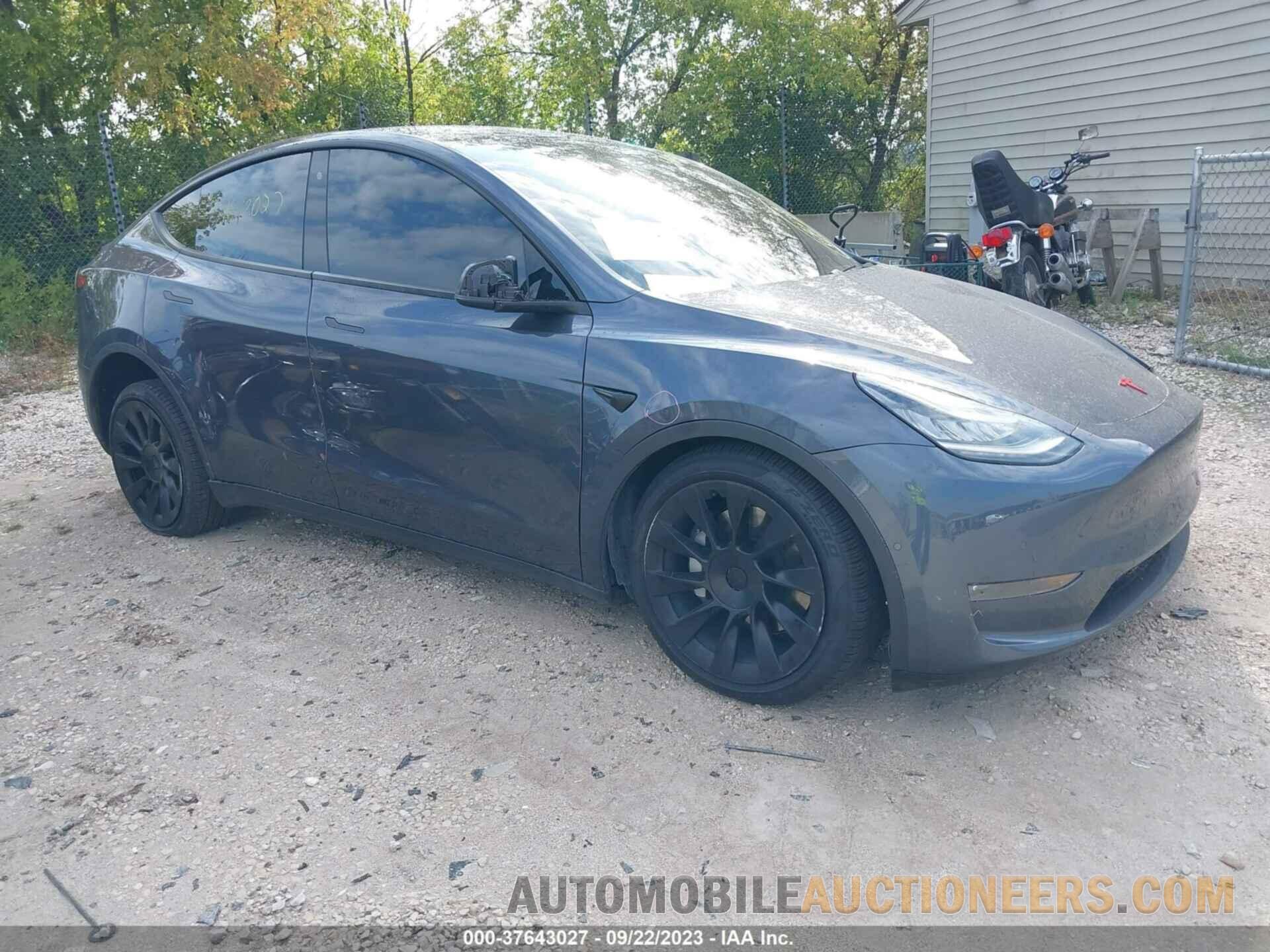 5YJYGDEE1LF027112 TESLA MODEL Y 2020