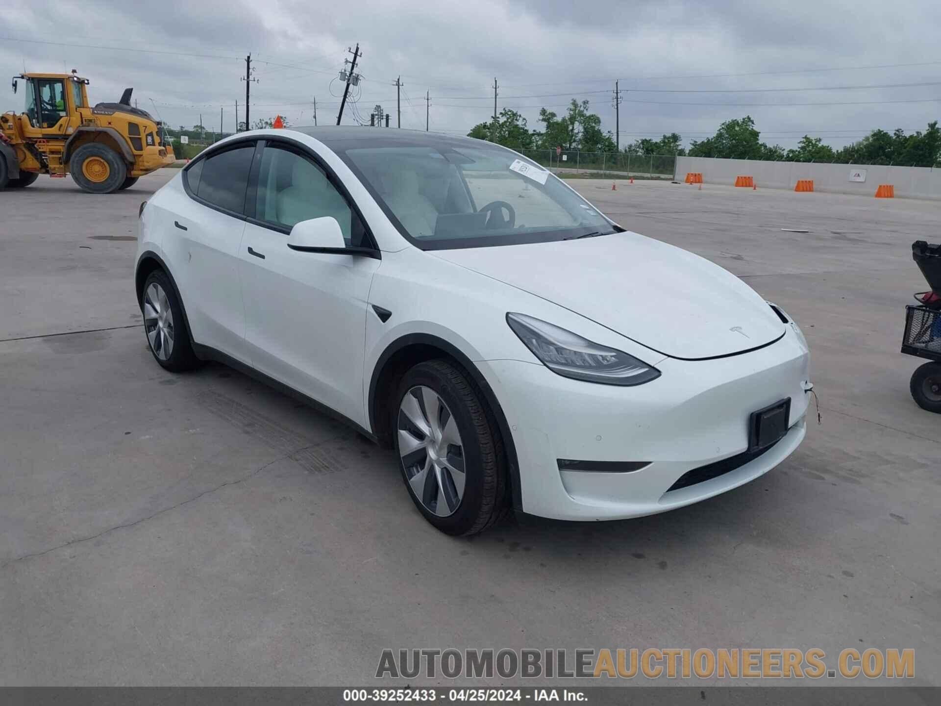 5YJYGDEE1LF027403 TESLA MODEL Y 2020