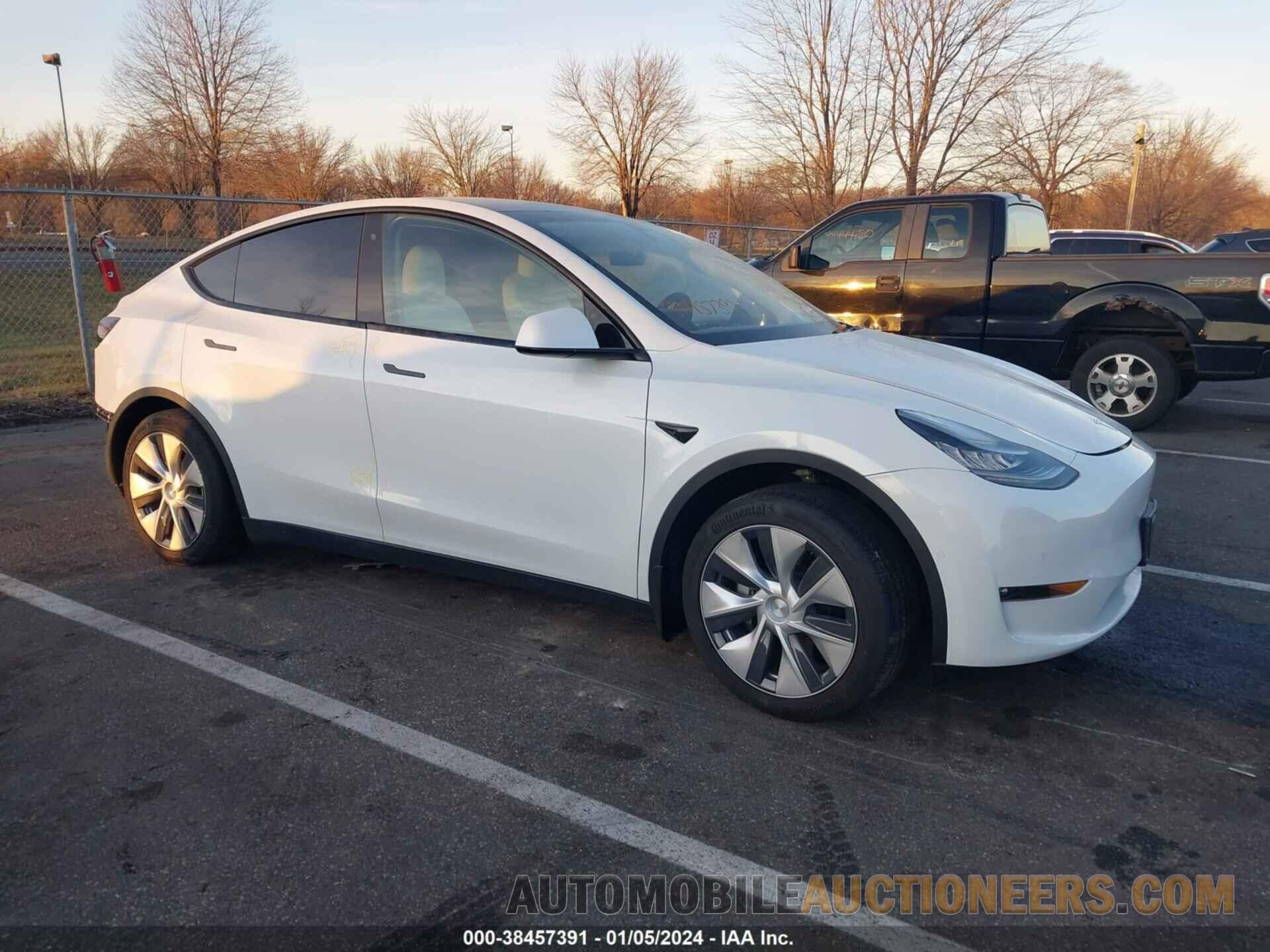 5YJYGDEE1LF031175 TESLA MODEL Y 2020