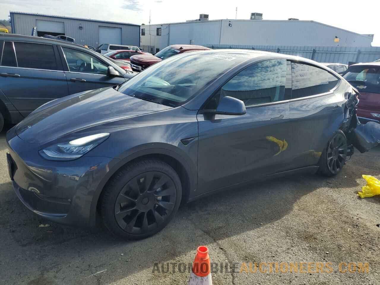 5YJYGDEE1LF033217 TESLA MODEL Y 2020