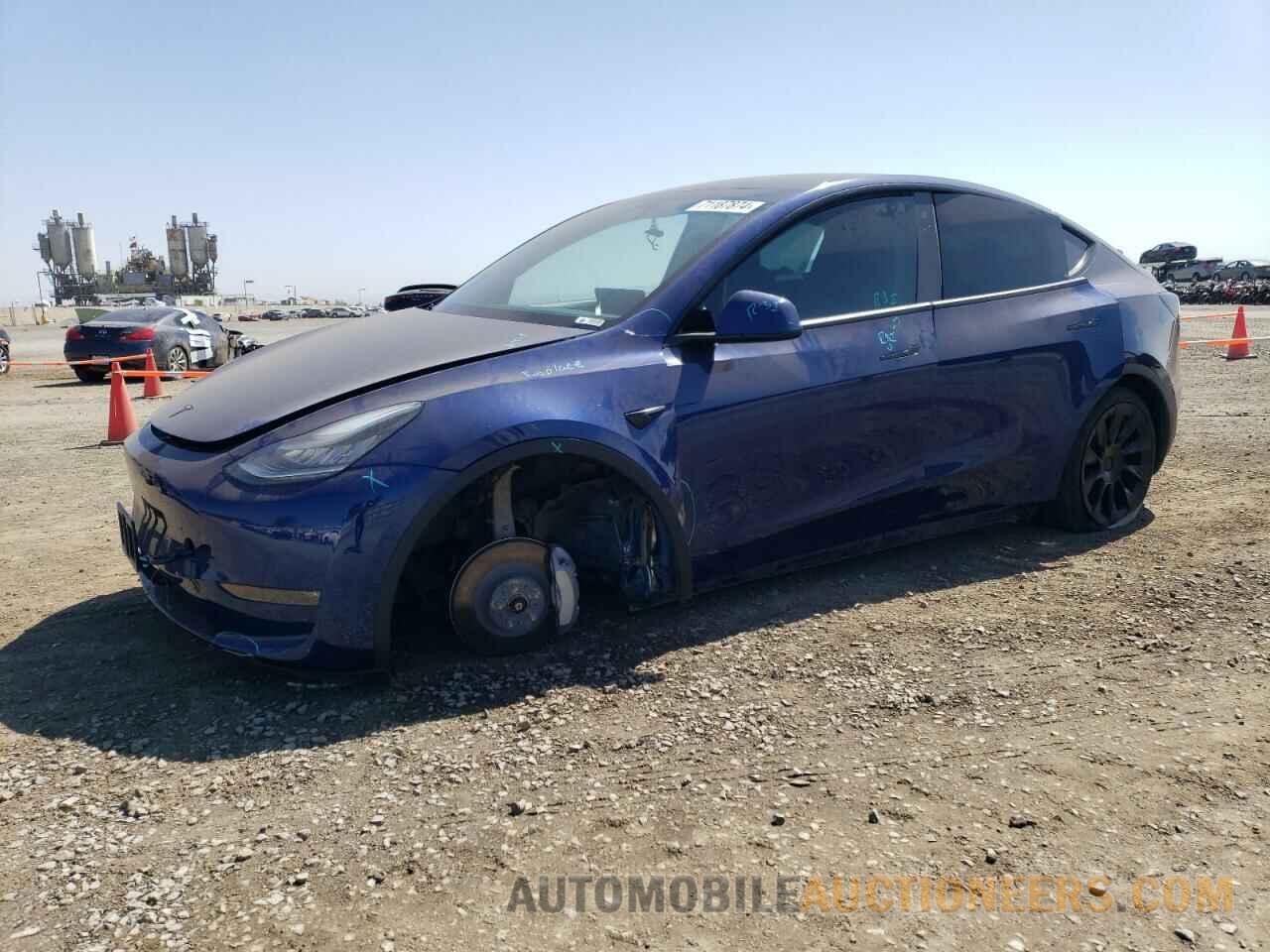 5YJYGDEE1LF038224 TESLA MODEL Y 2020