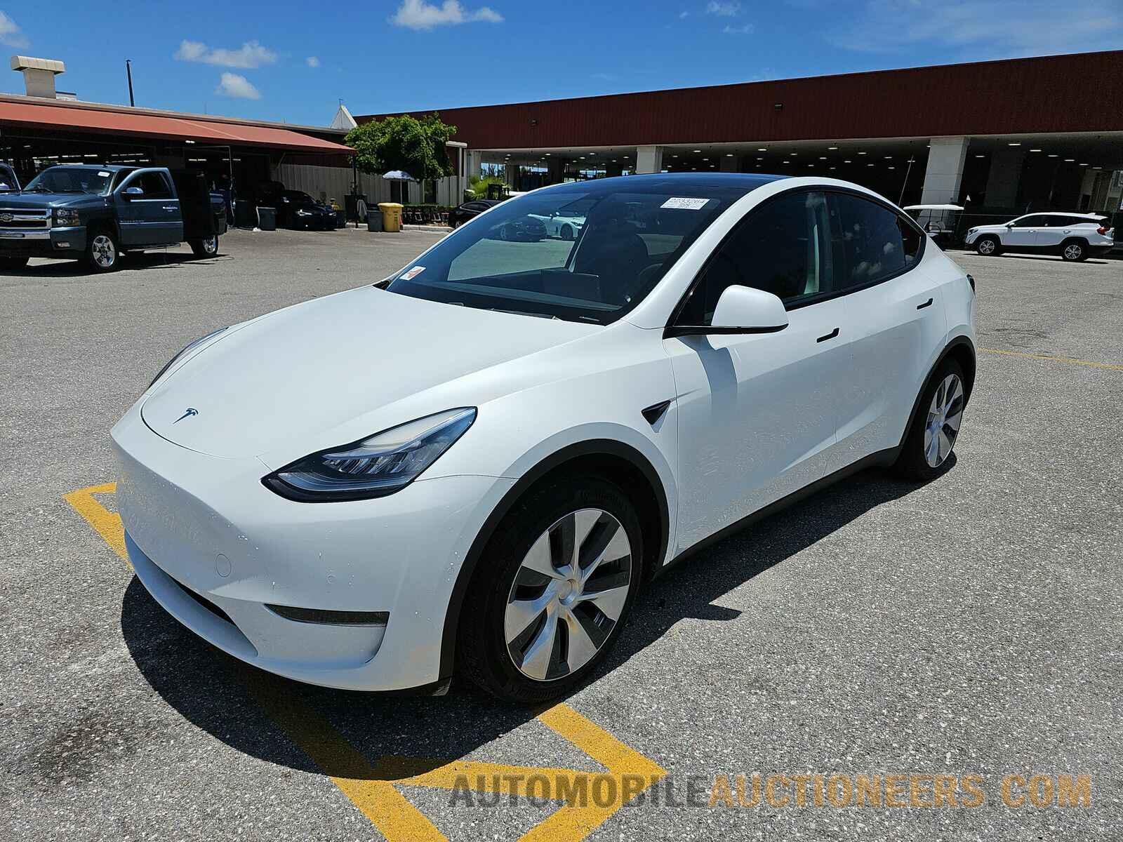 5YJYGDEE1LF048154 Tesla Mo 2020