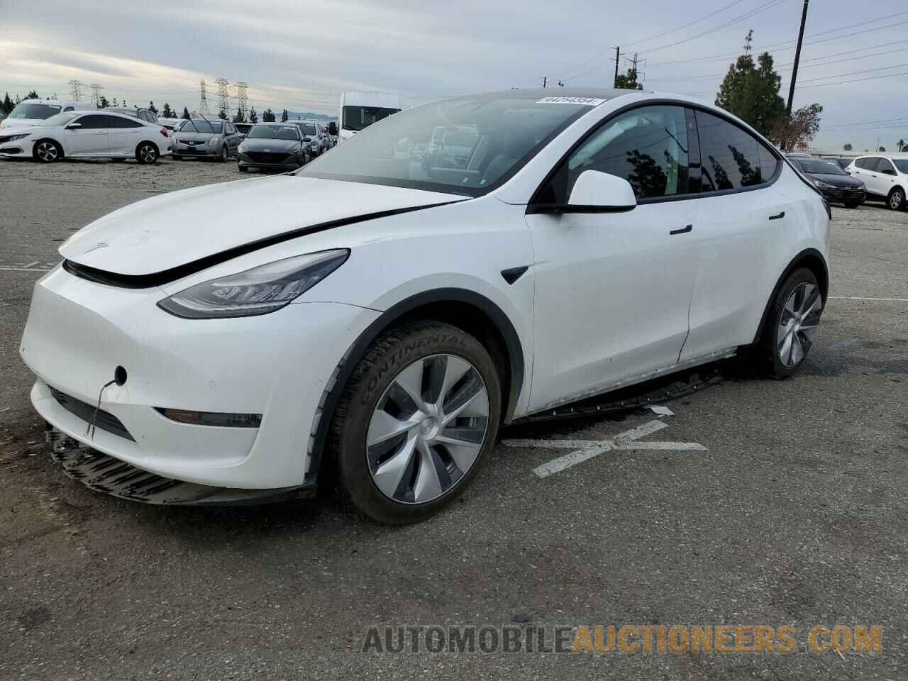 5YJYGDEE1LF053967 TESLA MODEL Y 2020