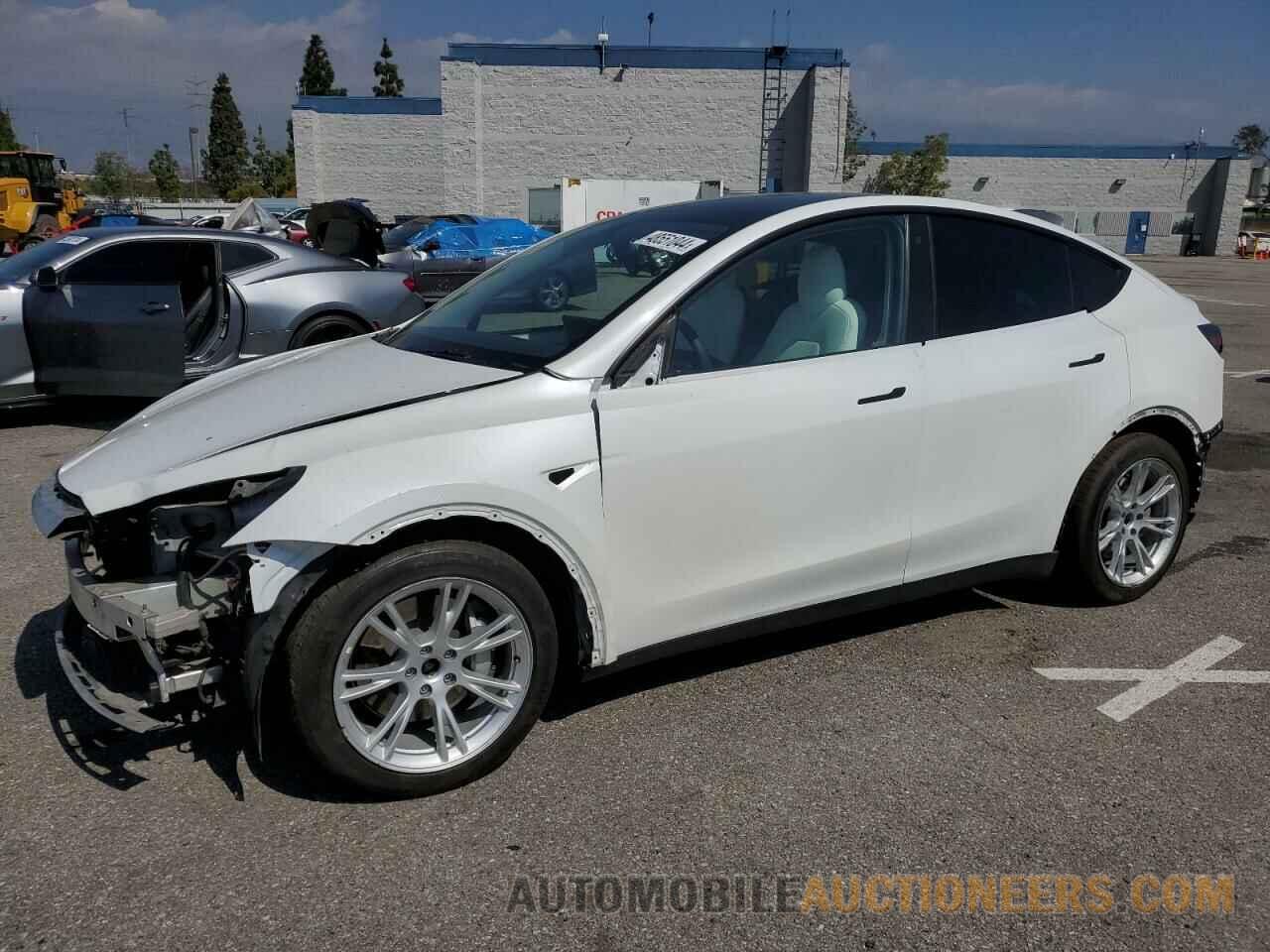 5YJYGDEE1LF056786 TESLA MODEL Y 2020