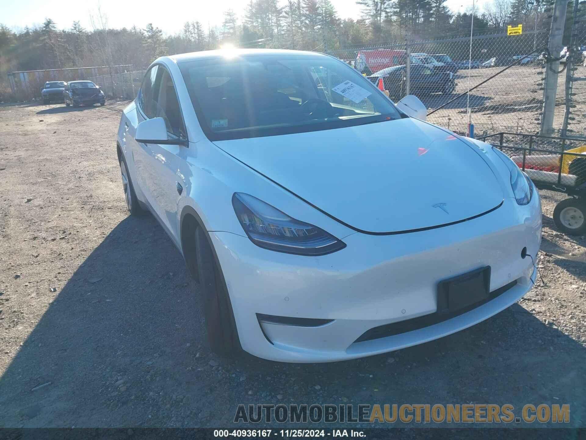 5YJYGDEE1MF060872 TESLA MODEL Y 2021