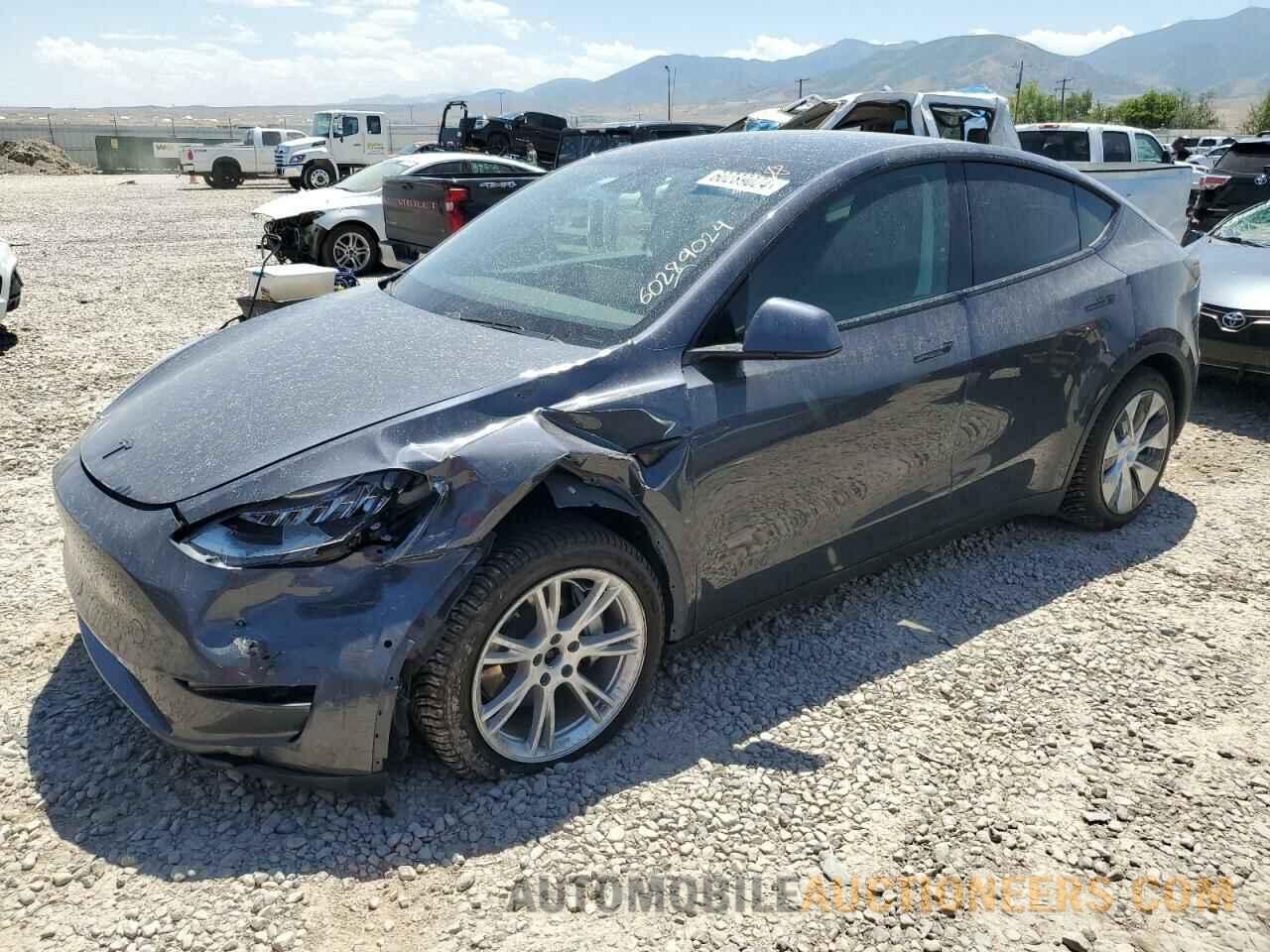 5YJYGDEE1MF071483 TESLA MODEL Y 2021