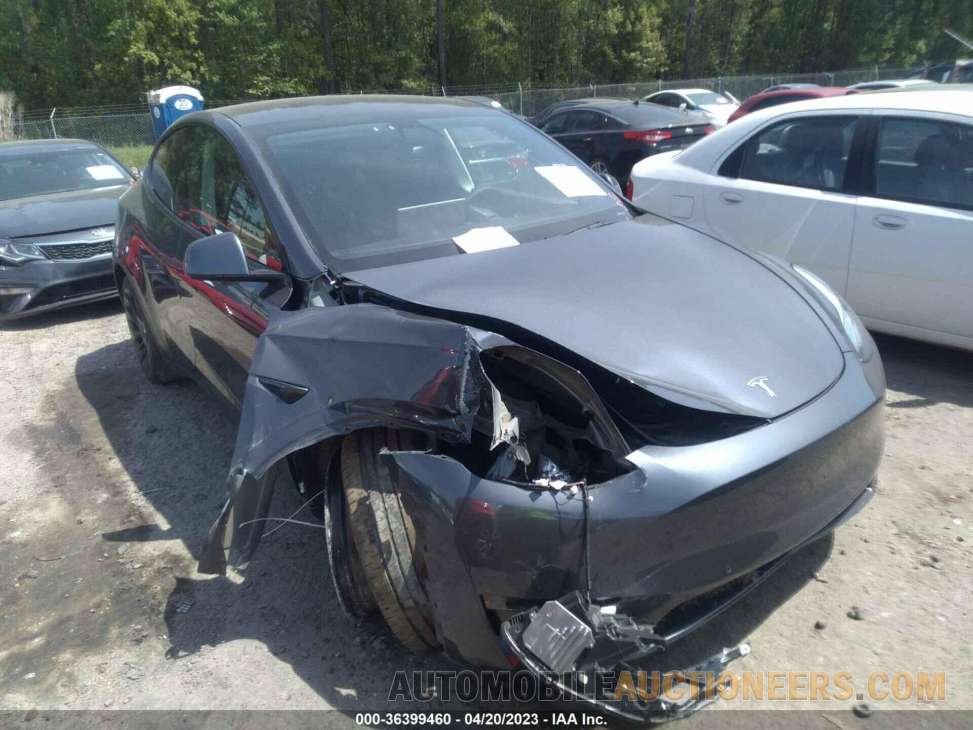 5YJYGDEE1MF078692 TESLA MODEL Y 2021