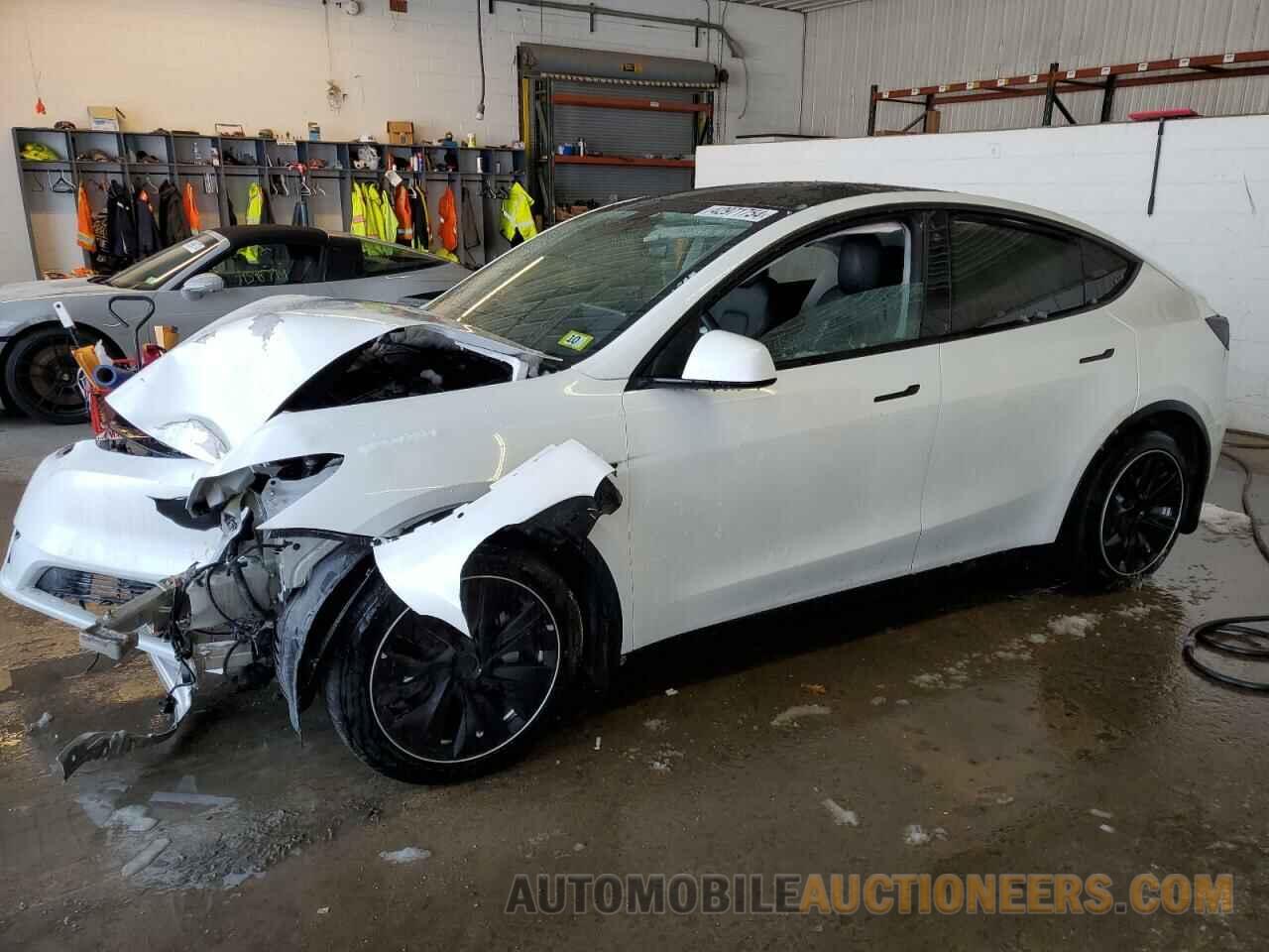 5YJYGDEE1MF083908 TESLA MODEL Y 2021