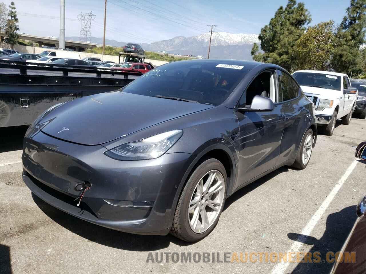 5YJYGDEE1MF093533 TESLA MODEL Y 2021