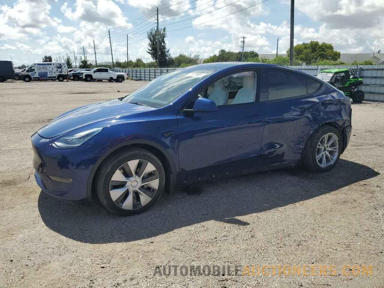 5YJYGDEE1MF114171 TESLA MODEL Y 2021