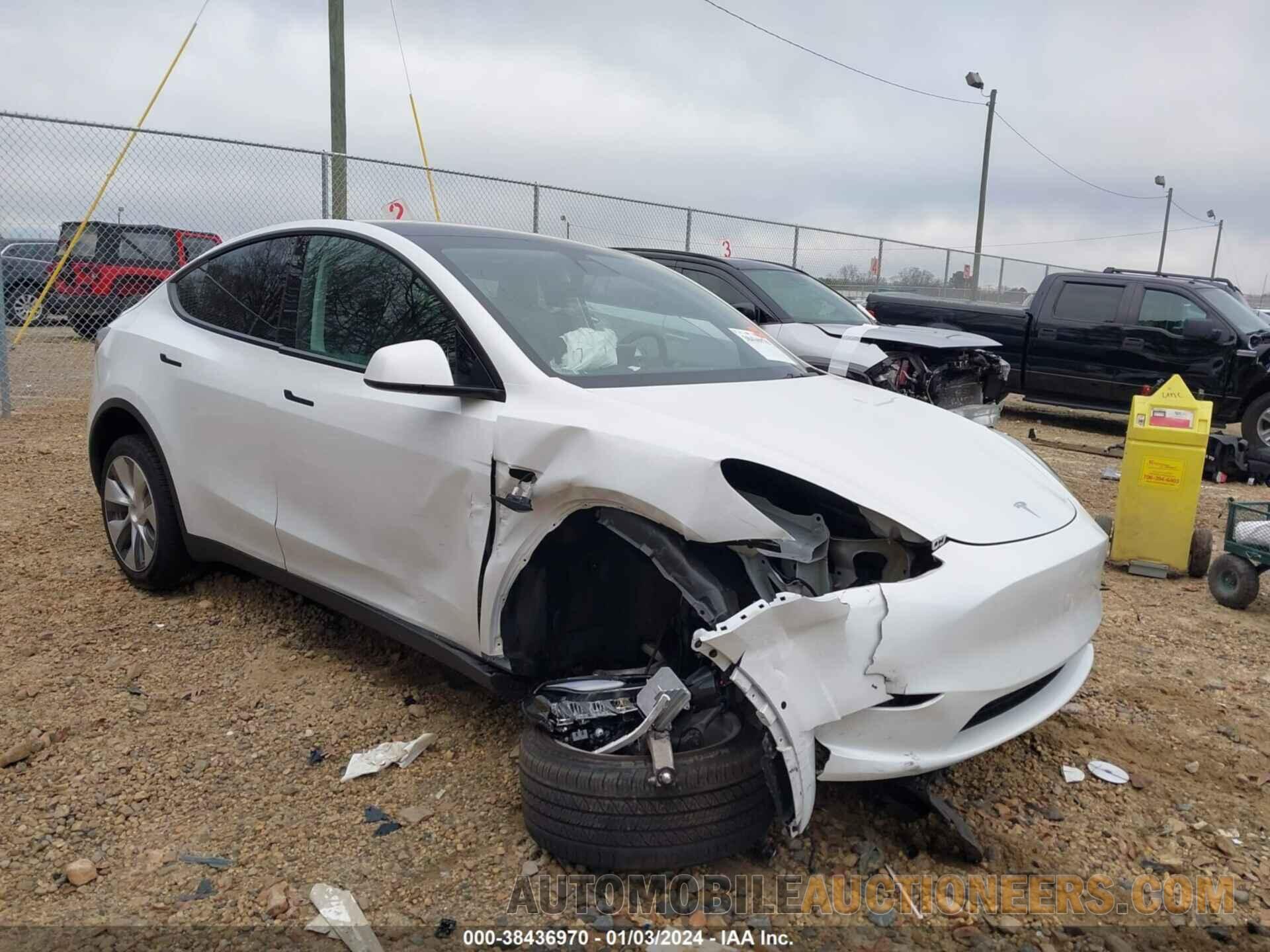 5YJYGDEE1MF173818 TESLA MODEL Y 2021