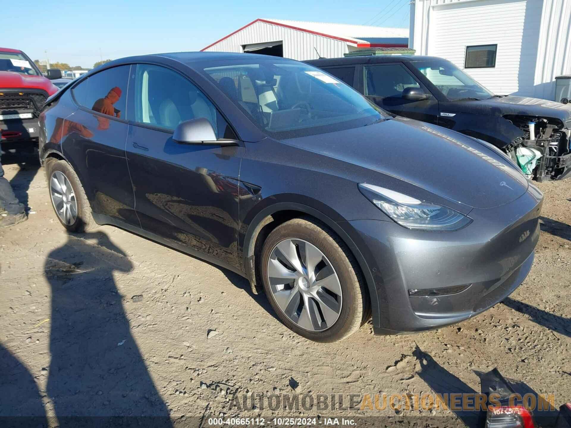 5YJYGDEE1MF176900 TESLA MODEL Y 2021