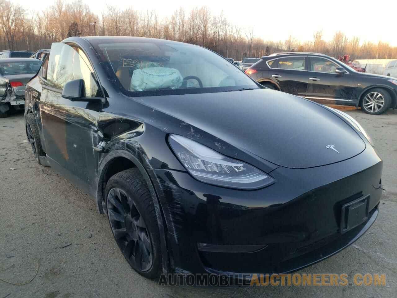 5YJYGDEE1MF195897 TESLA MODEL Y 2021