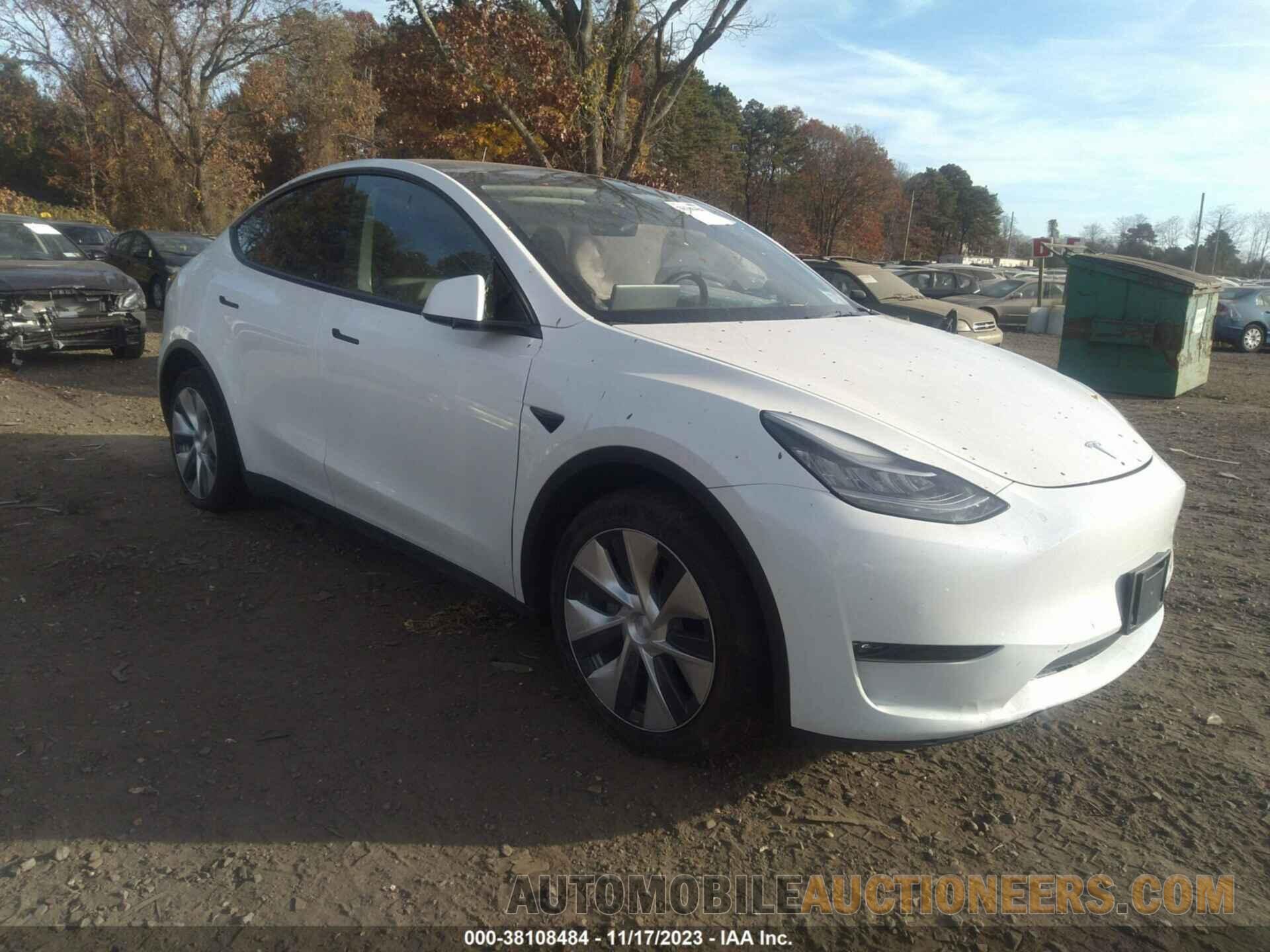 5YJYGDEE1MF266256 TESLA MODEL Y 2021