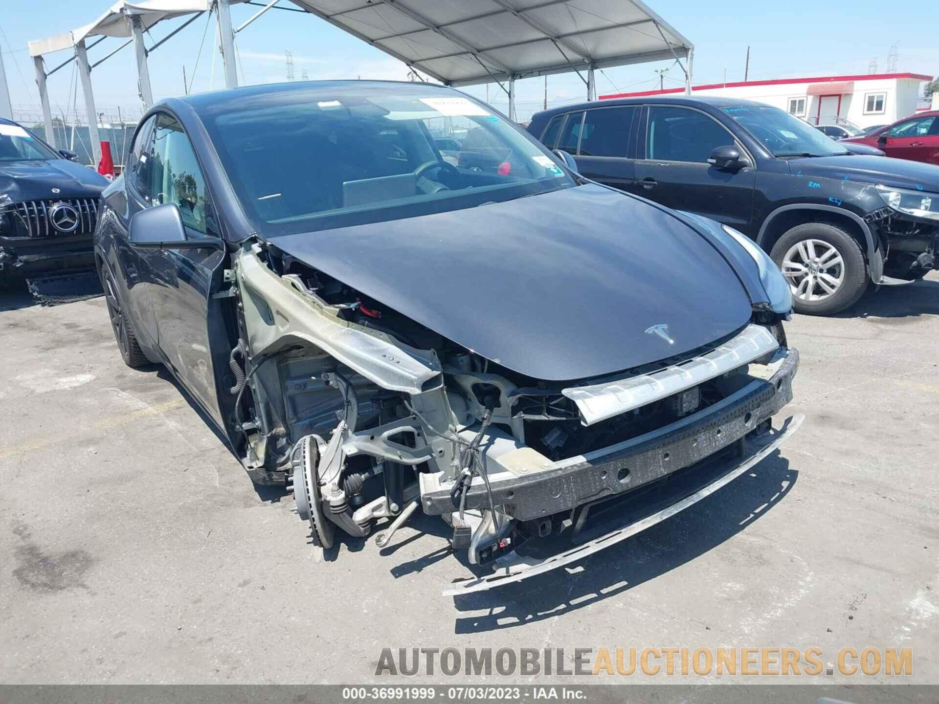 5YJYGDEE2LF031590 TESLA MODEL Y 2020