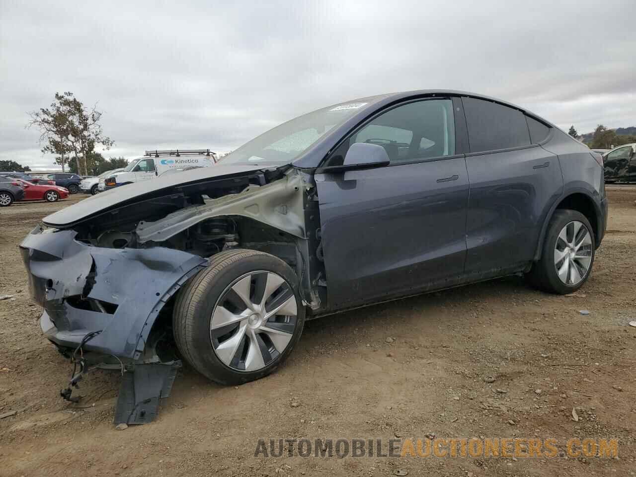 5YJYGDEE2LF055095 TESLA MODEL Y 2020