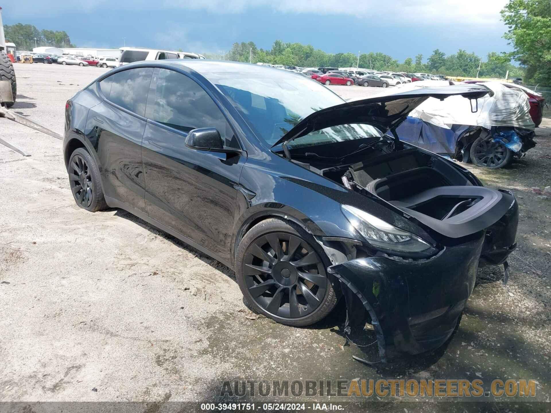 5YJYGDEE2MF065031 TESLA MODEL Y 2021