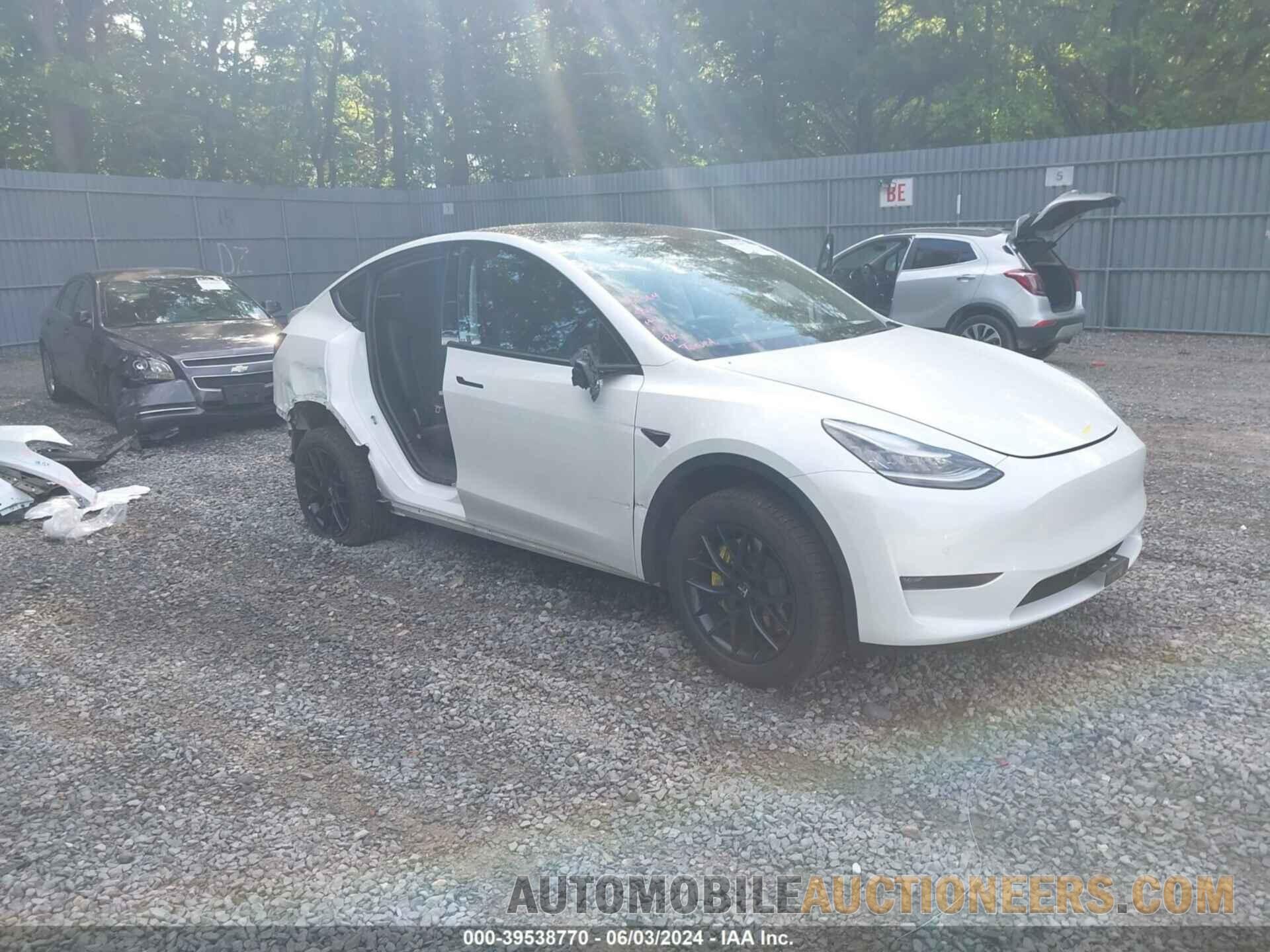 5YJYGDEE2MF065675 TESLA MODEL Y 2021