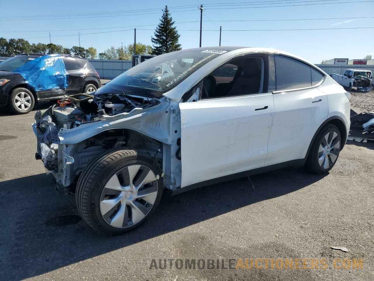 5YJYGDEE2MF083240 TESLA MODEL Y 2021