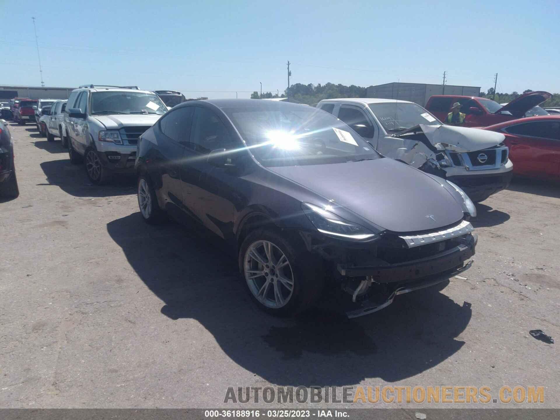 5YJYGDEE2MF086719 TESLA MODEL Y 2021