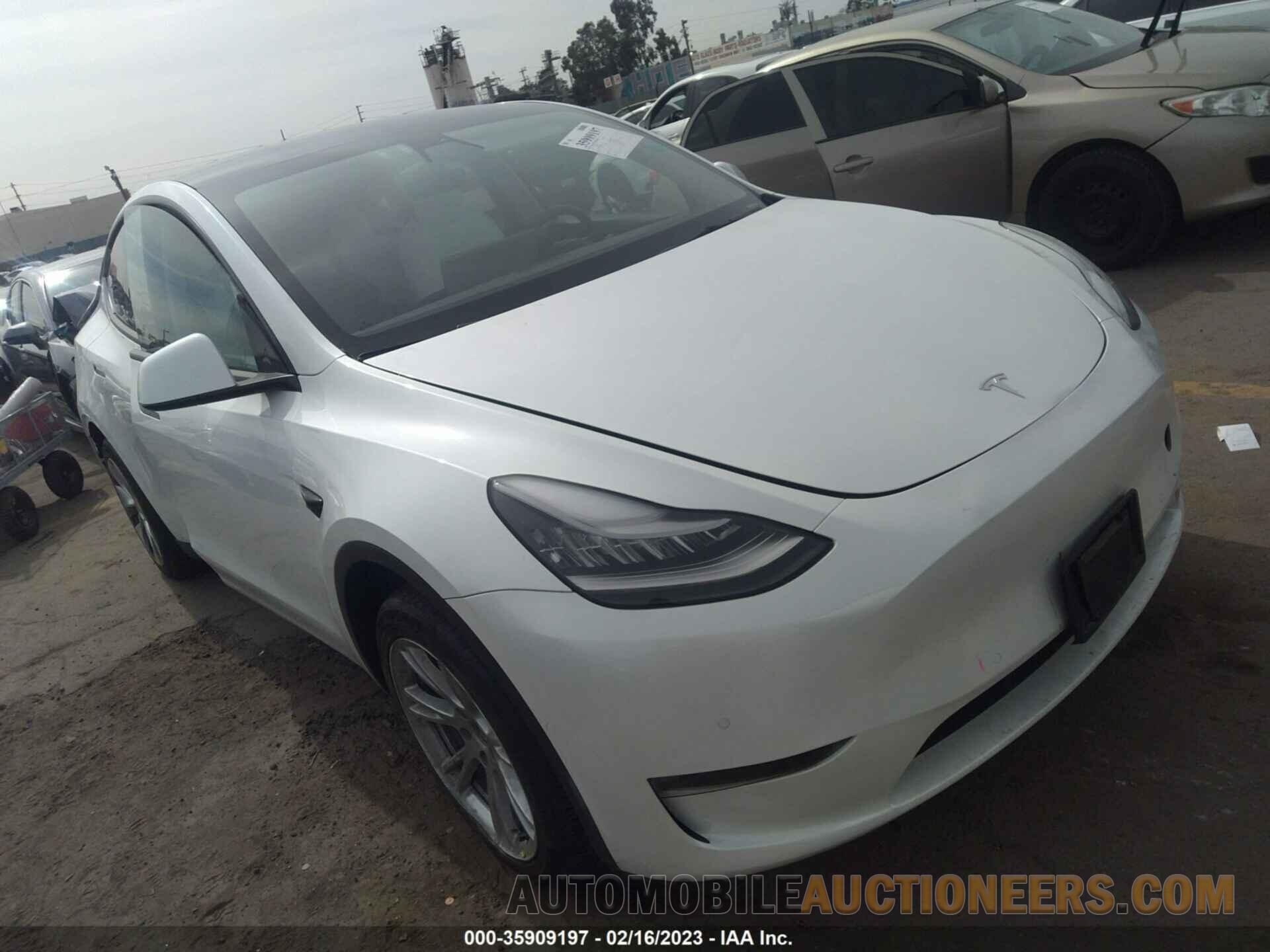 5YJYGDEE2MF090897 TESLA MODEL Y 2021