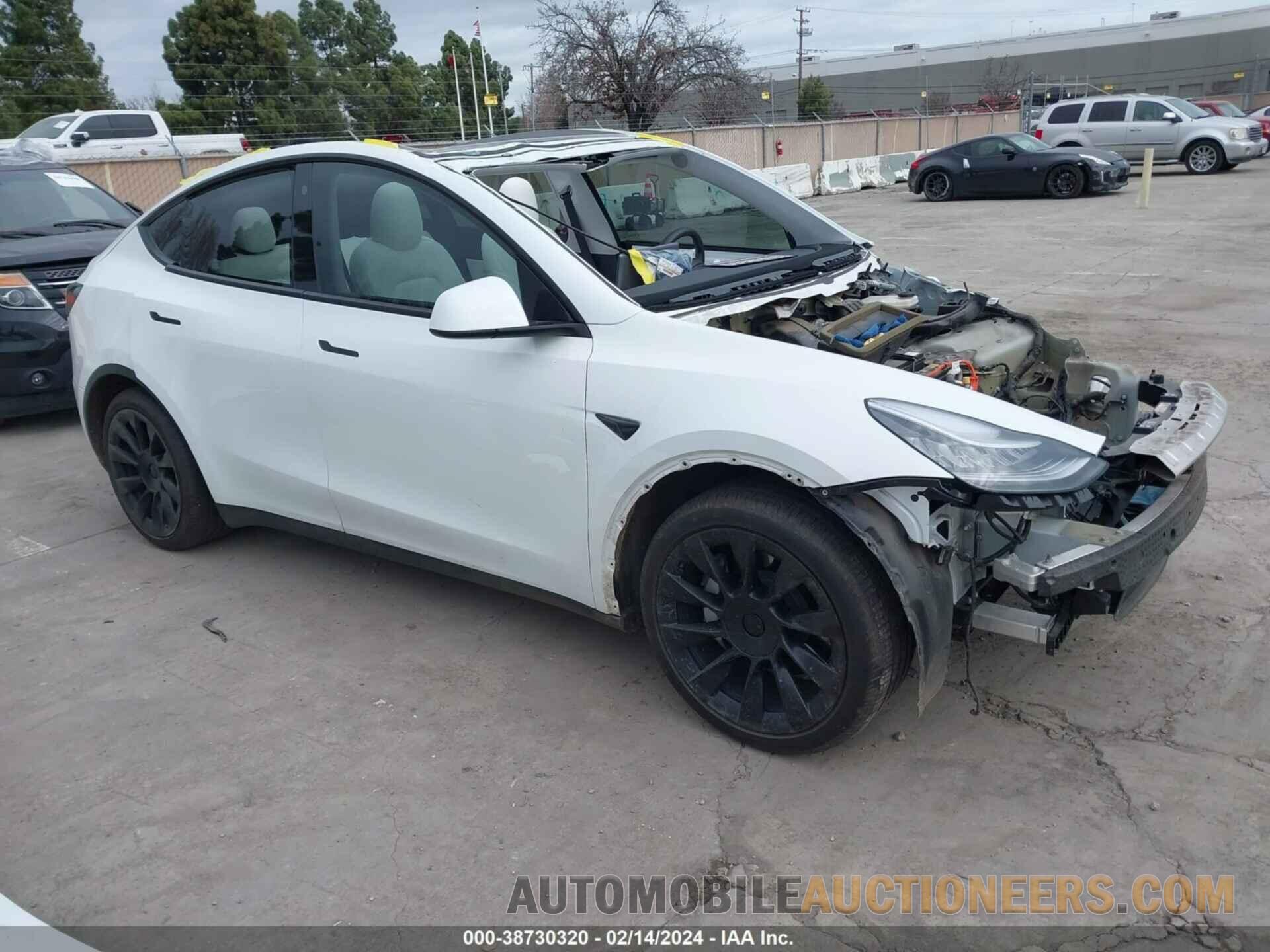 5YJYGDEE2MF151844 TESLA MODEL Y 2021