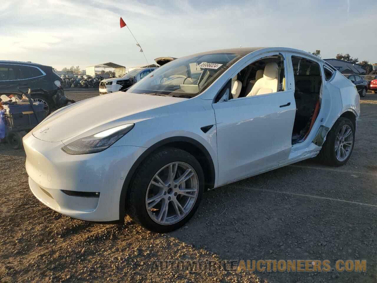 5YJYGDEE2MF158289 TESLA MODEL Y 2021