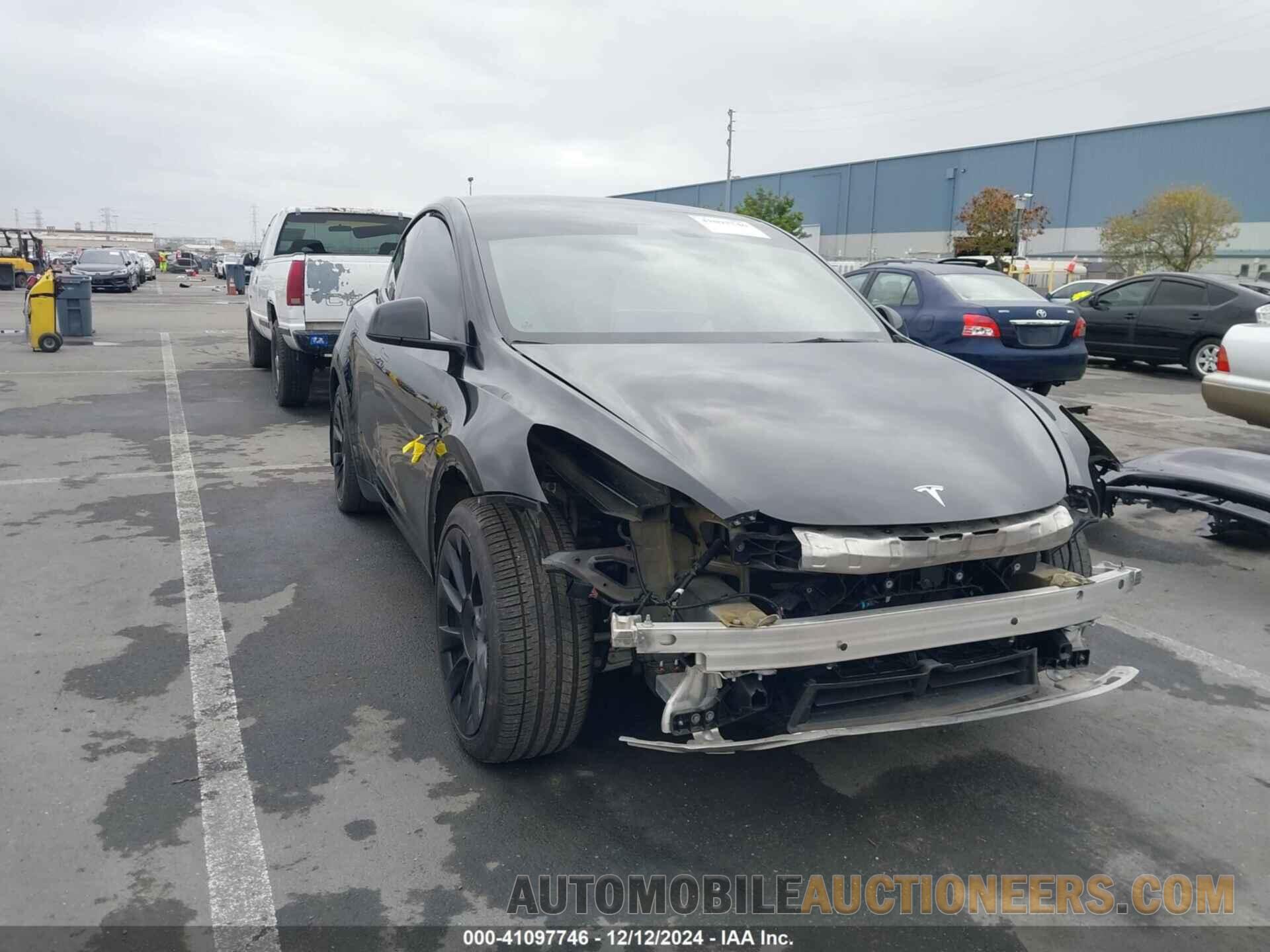 5YJYGDEE2MF212769 TESLA MODEL Y 2021