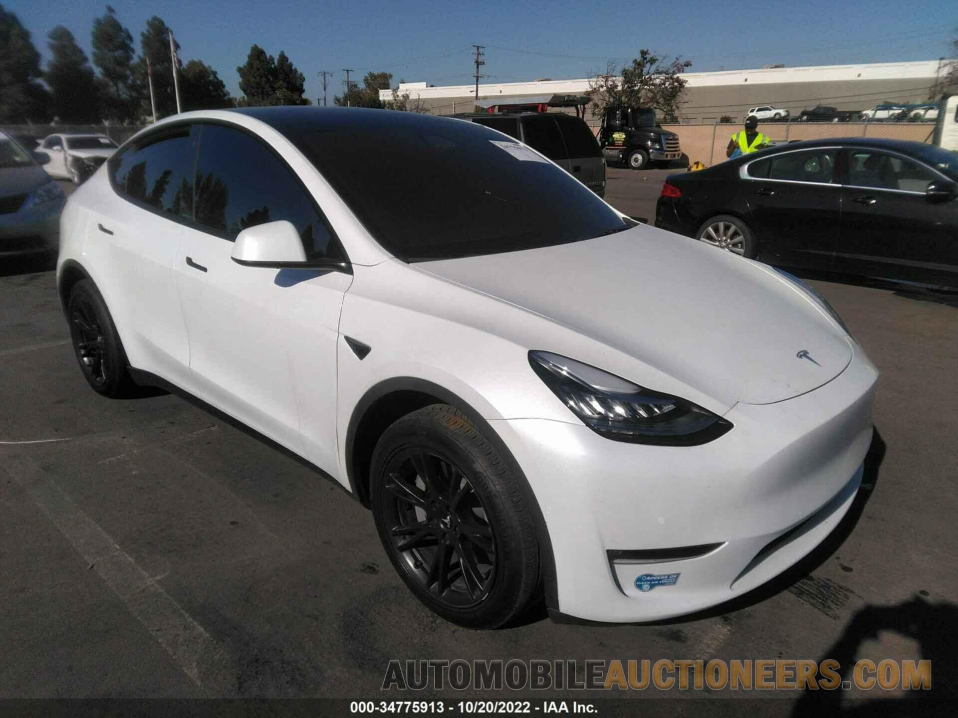 5YJYGDEE2MF214912 TESLA MODEL Y 2021