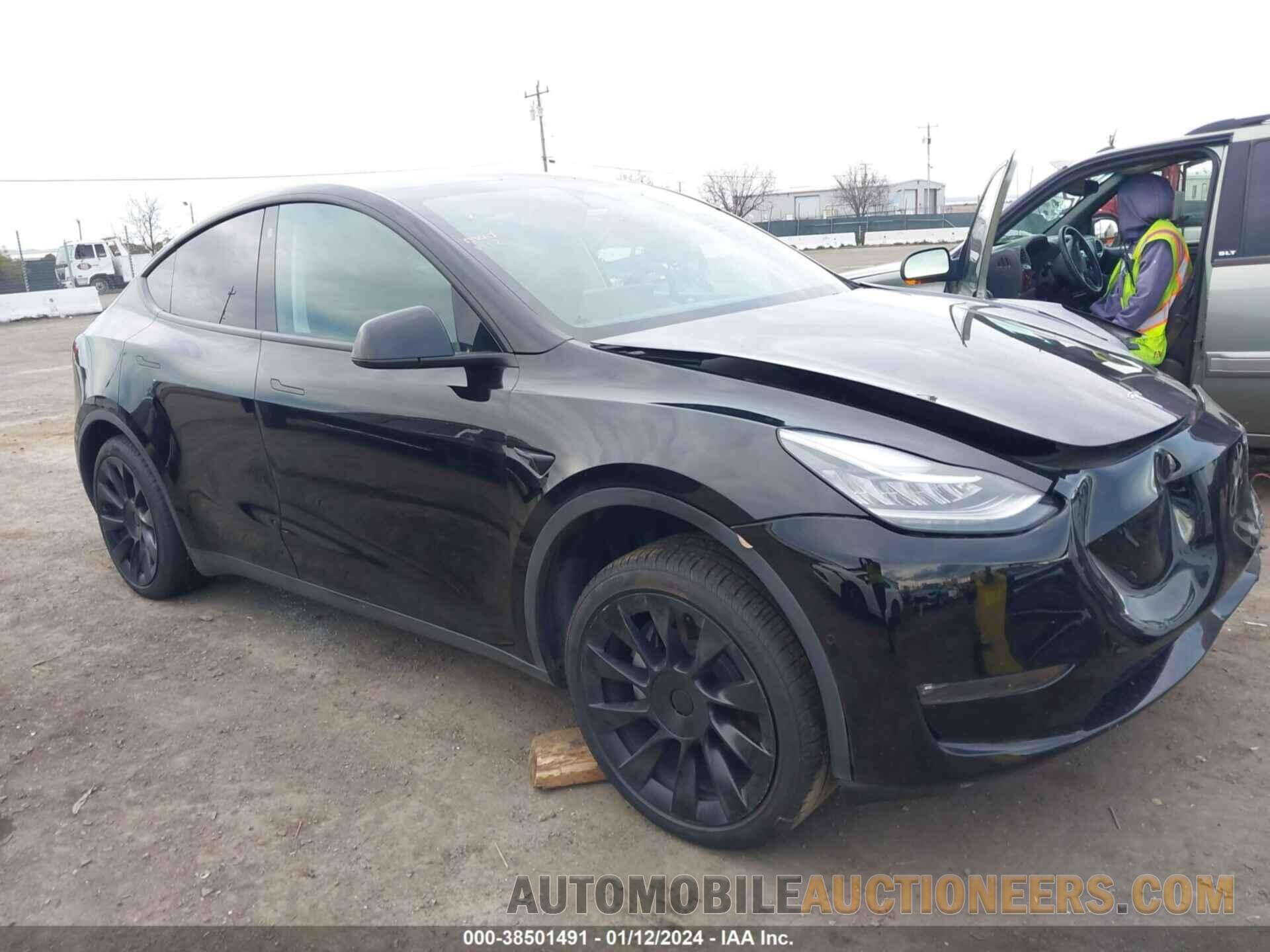 5YJYGDEE2MF274625 TESLA MODEL Y 2021