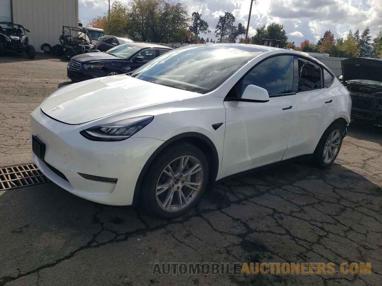 5YJYGDEE3LF014216 TESLA MODEL Y 2020