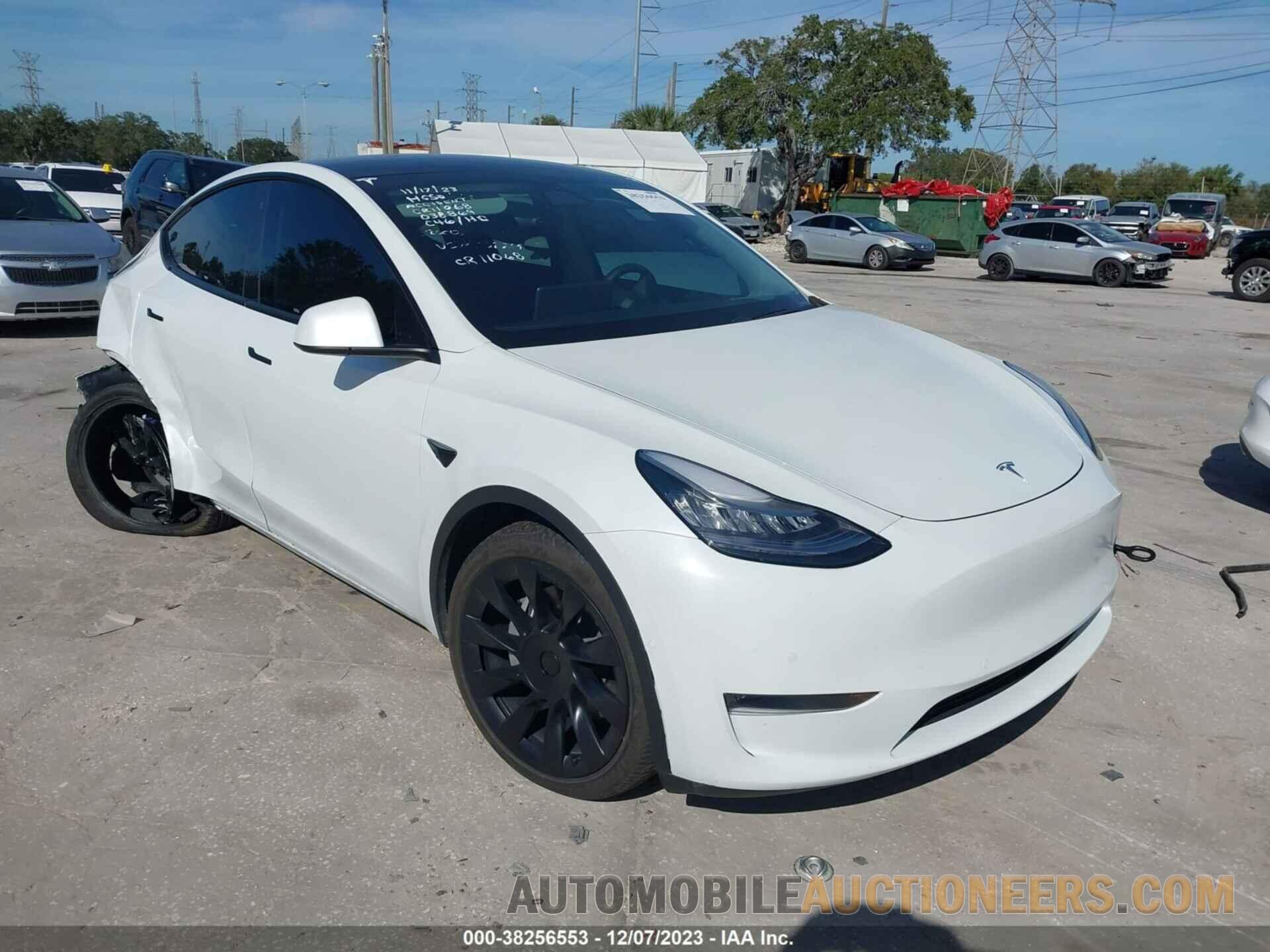 5YJYGDEE3LF038869 TESLA MODEL Y 2020