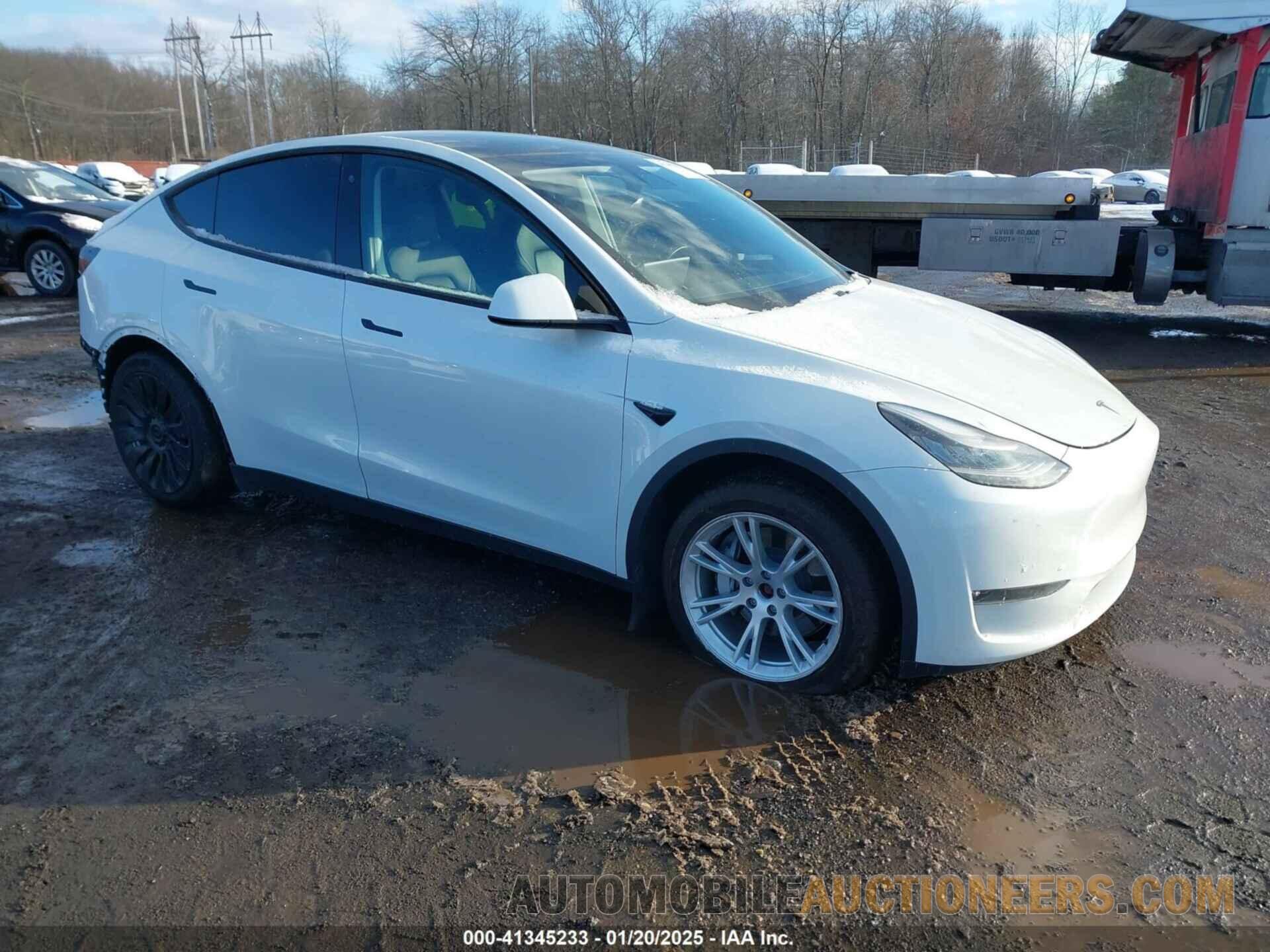 5YJYGDEE3LF044932 TESLA MODEL Y 2020