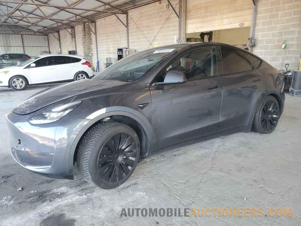 5YJYGDEE3MF074983 TESLA MODEL Y 2021