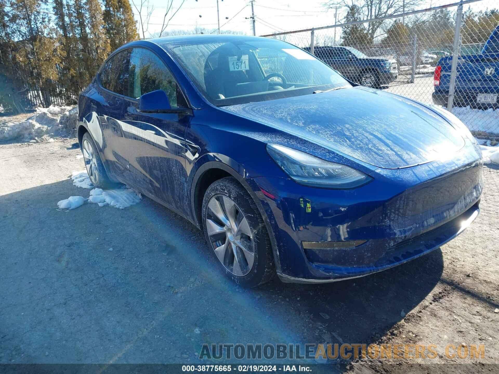 5YJYGDEE3MF077186 TESLA MODEL Y 2021