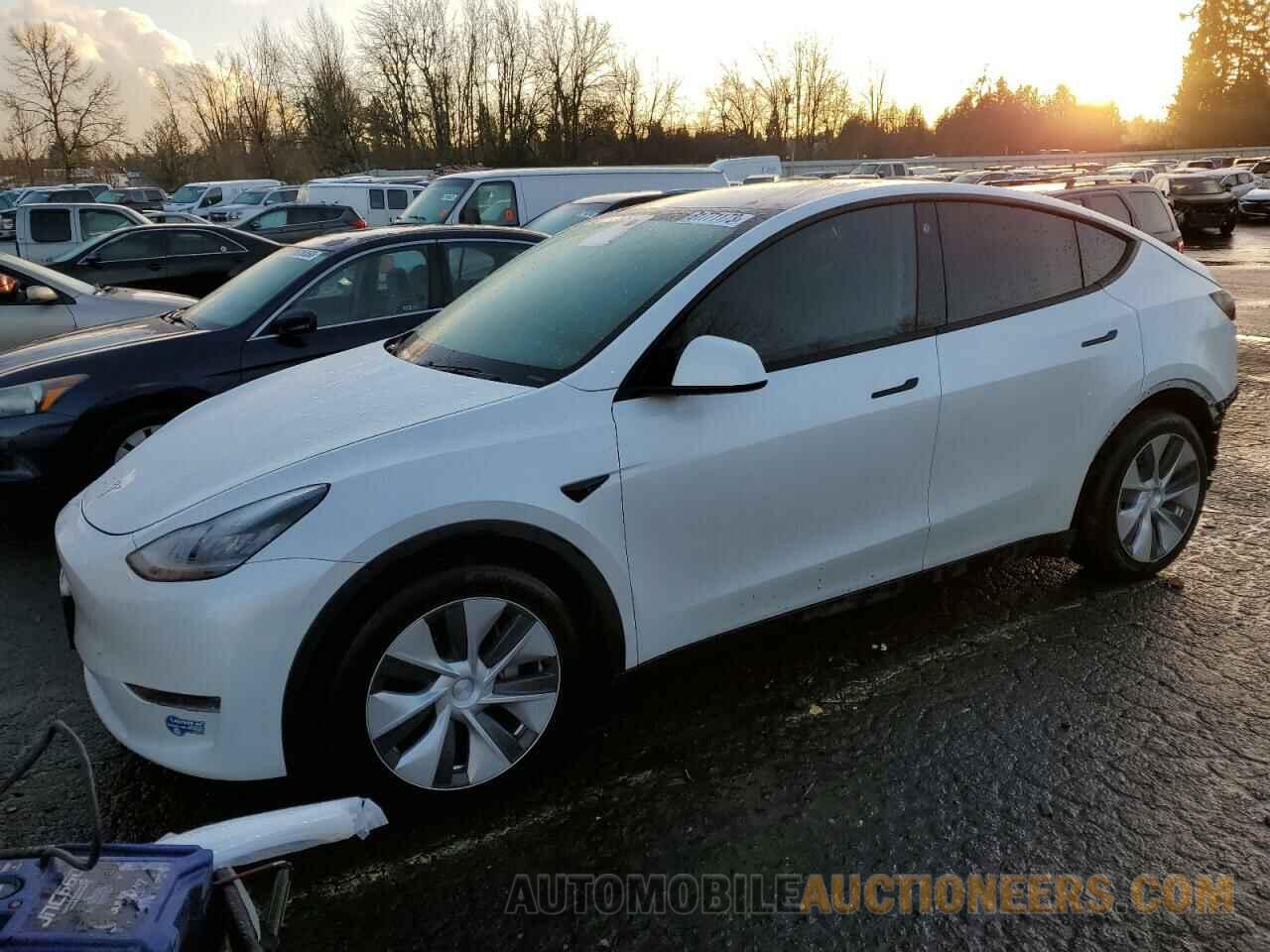 5YJYGDEE3MF082582 TESLA MODEL Y 2021