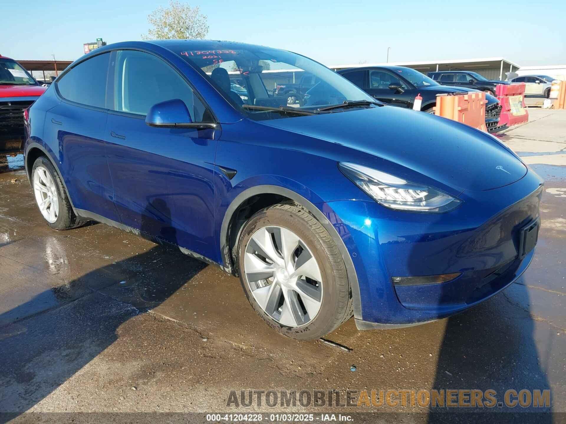 5YJYGDEE3MF105360 TESLA MODEL Y 2021