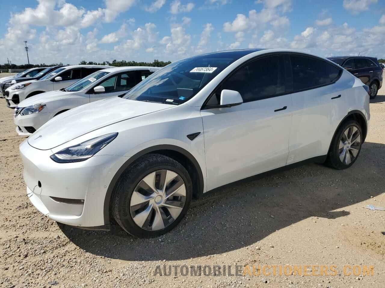 5YJYGDEE3MF109831 TESLA MODEL Y 2021