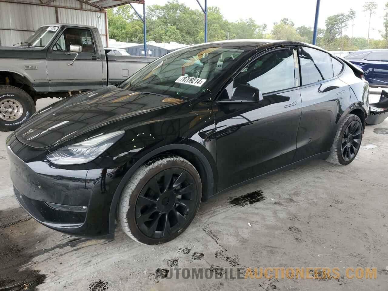 5YJYGDEE3MF115726 TESLA MODEL Y 2021