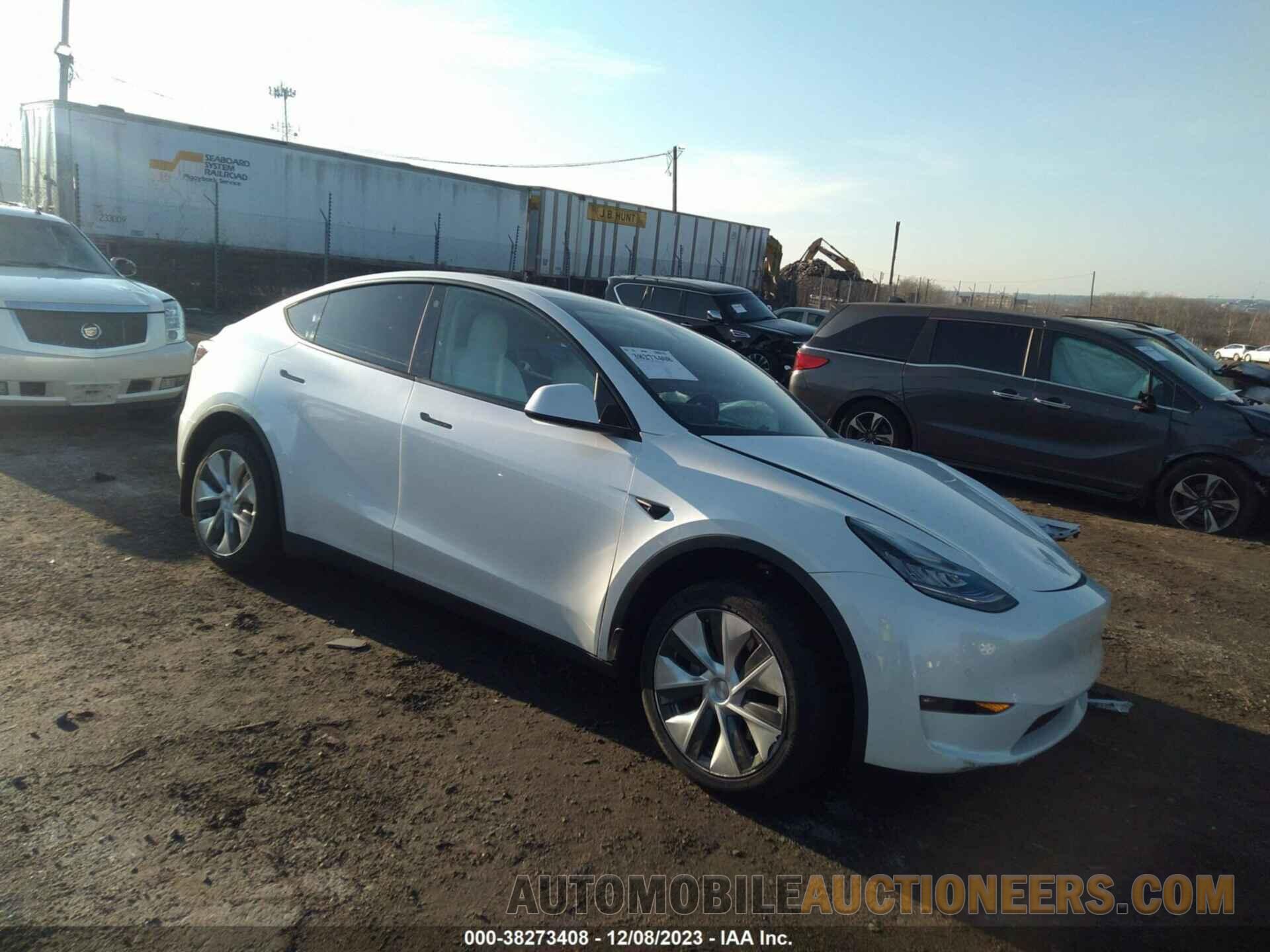 5YJYGDEE3MF140402 TESLA MODEL Y 2021