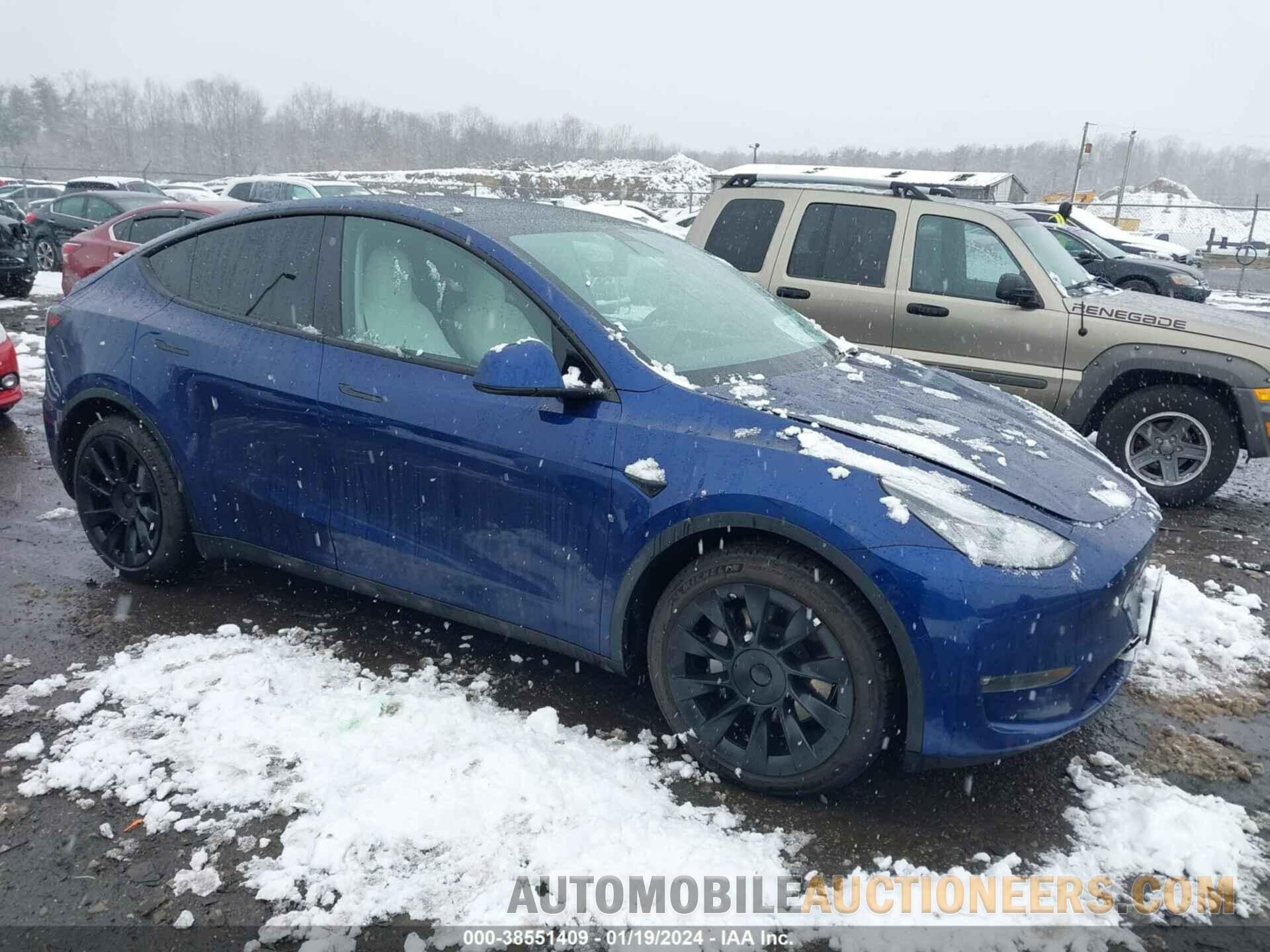 5YJYGDEE3MF144546 TESLA MODEL Y 2021