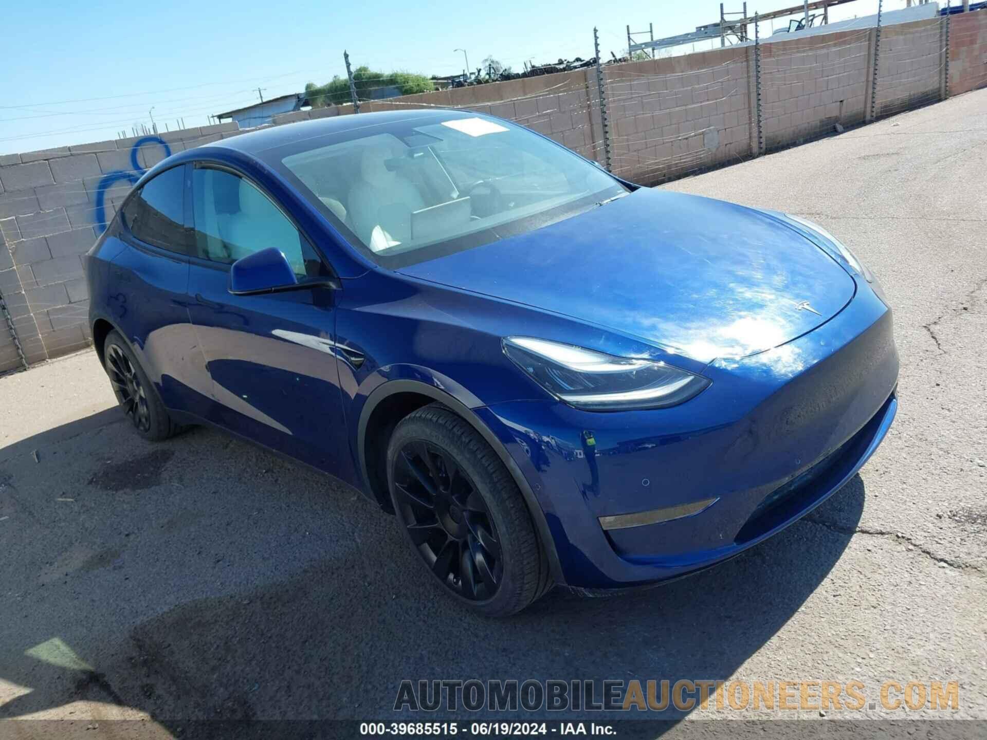 5YJYGDEE3MF151464 TESLA MODEL Y 2021