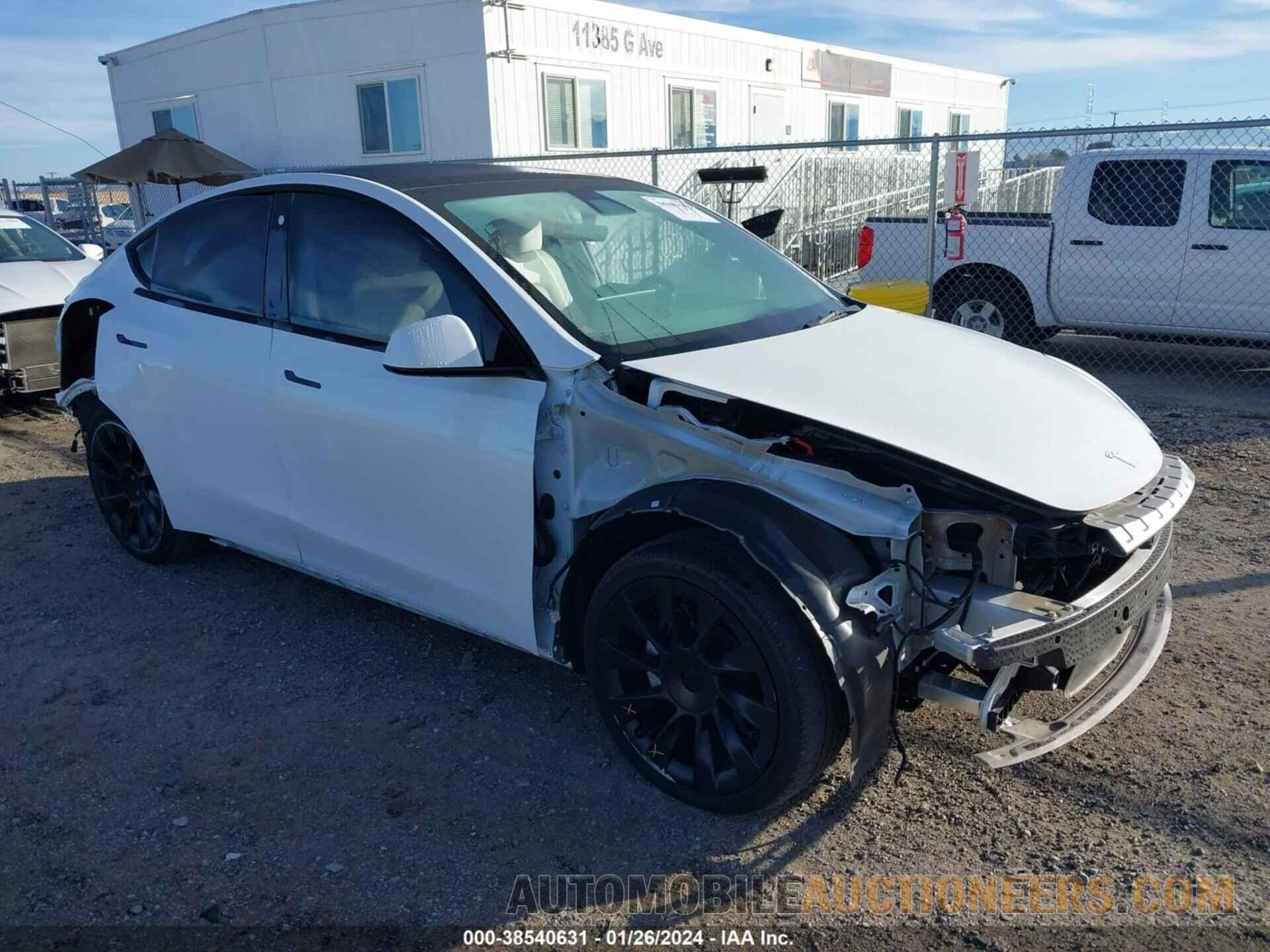 5YJYGDEE3MF152274 TESLA MODEL Y 2021