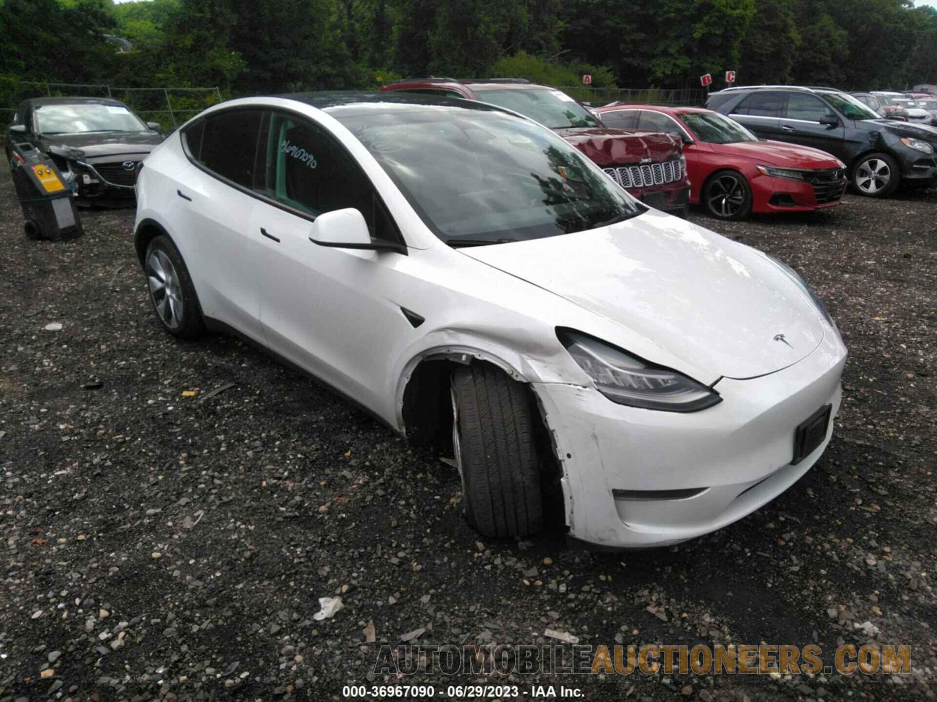 5YJYGDEE3MF185842 TESLA MODEL Y 2021