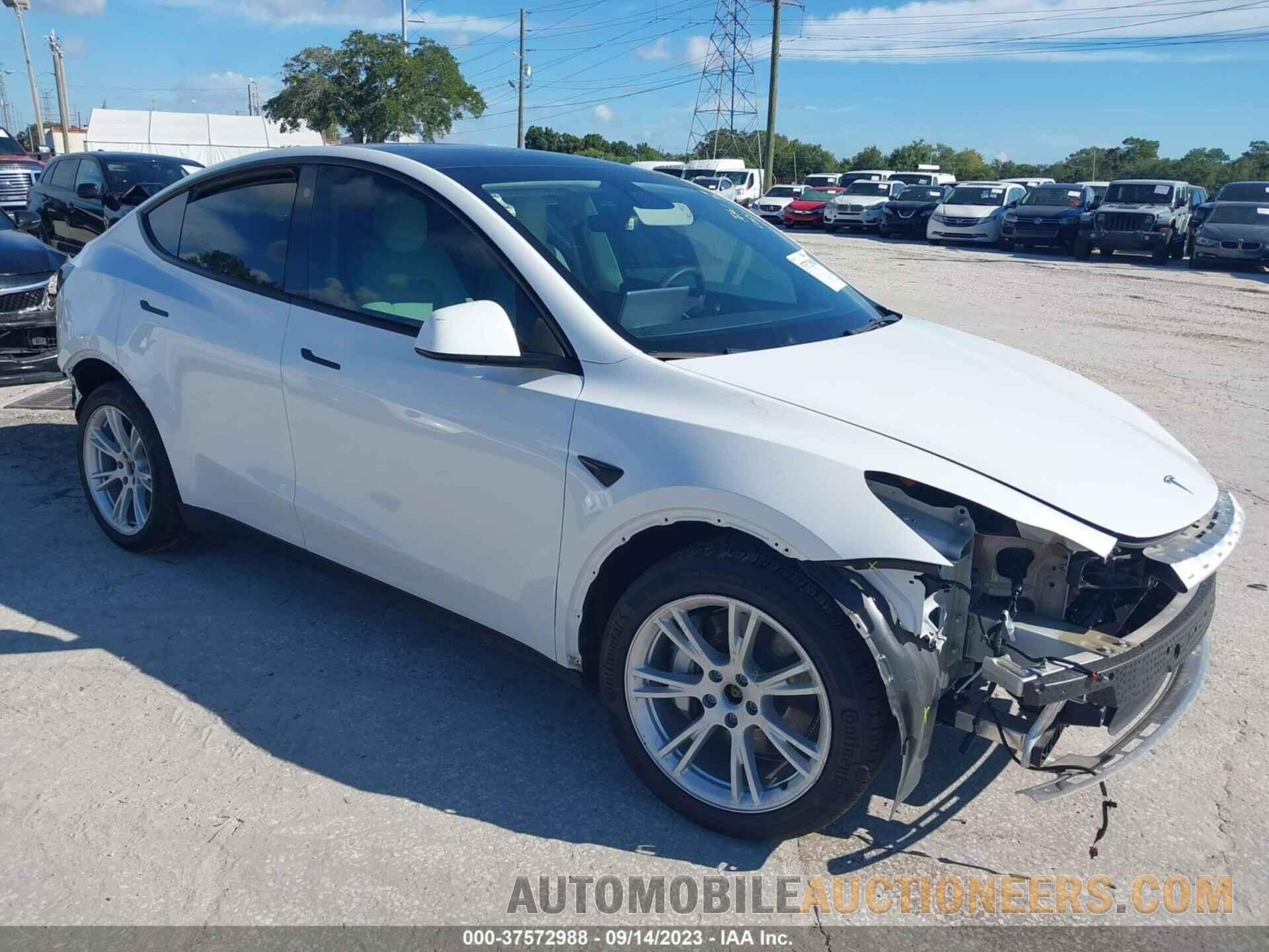 5YJYGDEE3MF201280 TESLA MODEL Y 2021