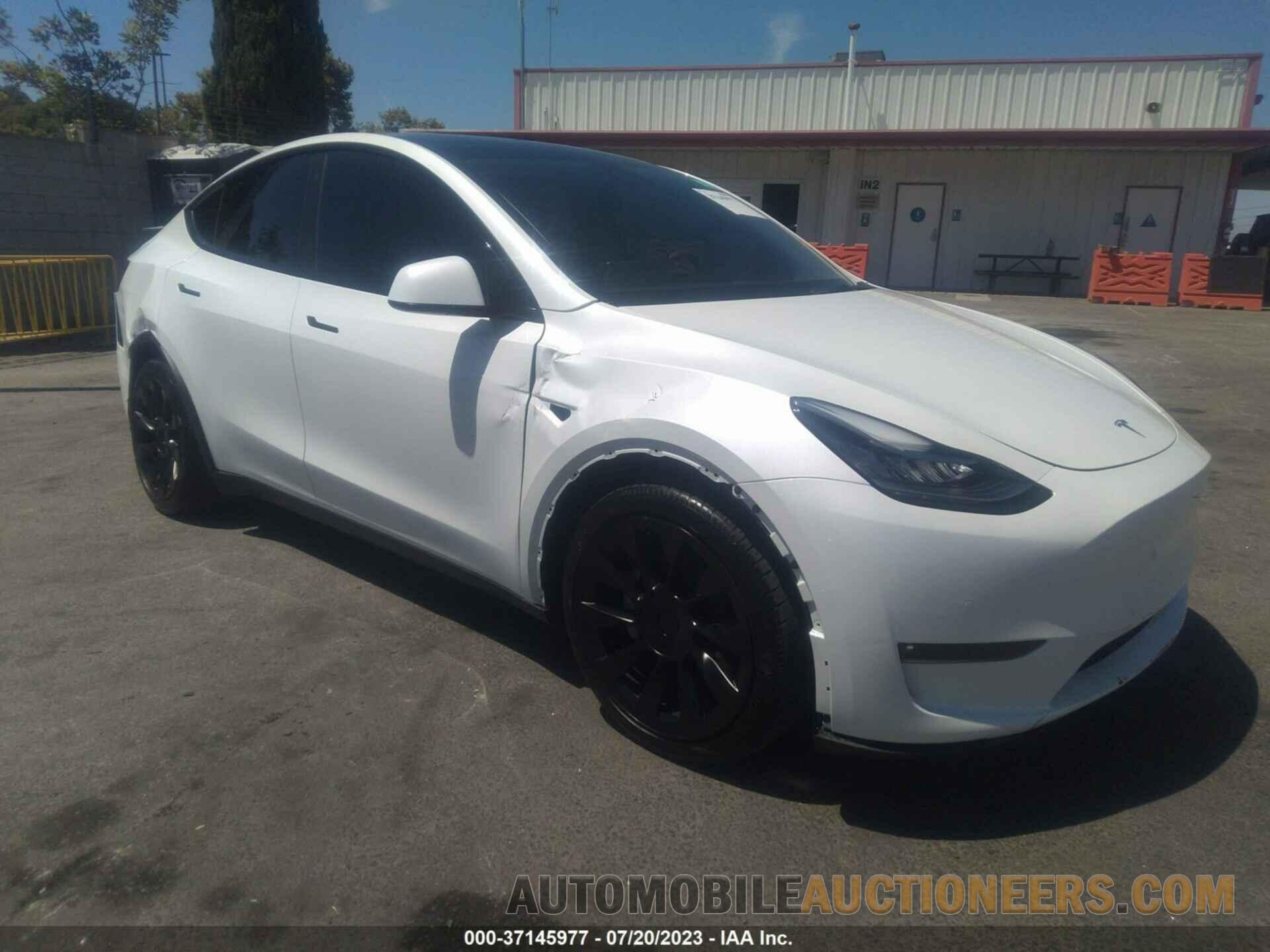 5YJYGDEE3MF271197 TESLA MODEL Y 2021